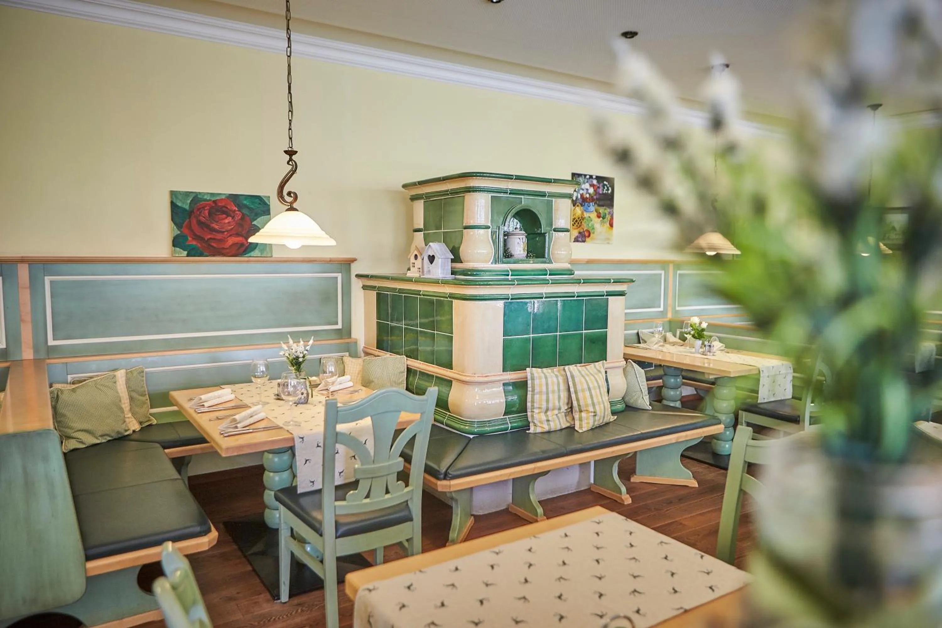 Restaurant/places to eat in Hotel Die Pflegerbrücke