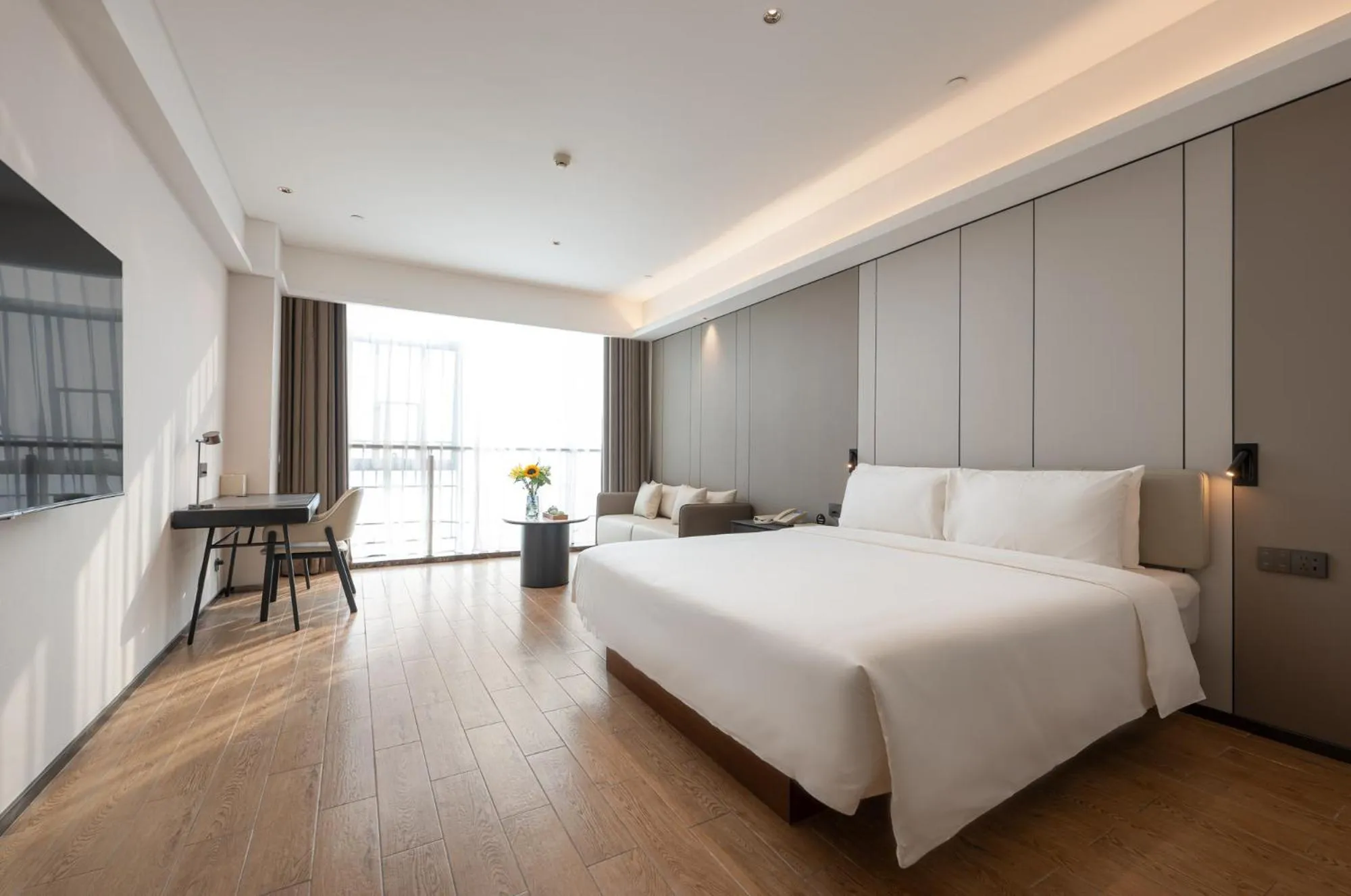 Bed in Atour Hotel Guangzhou Yueqiao Branch