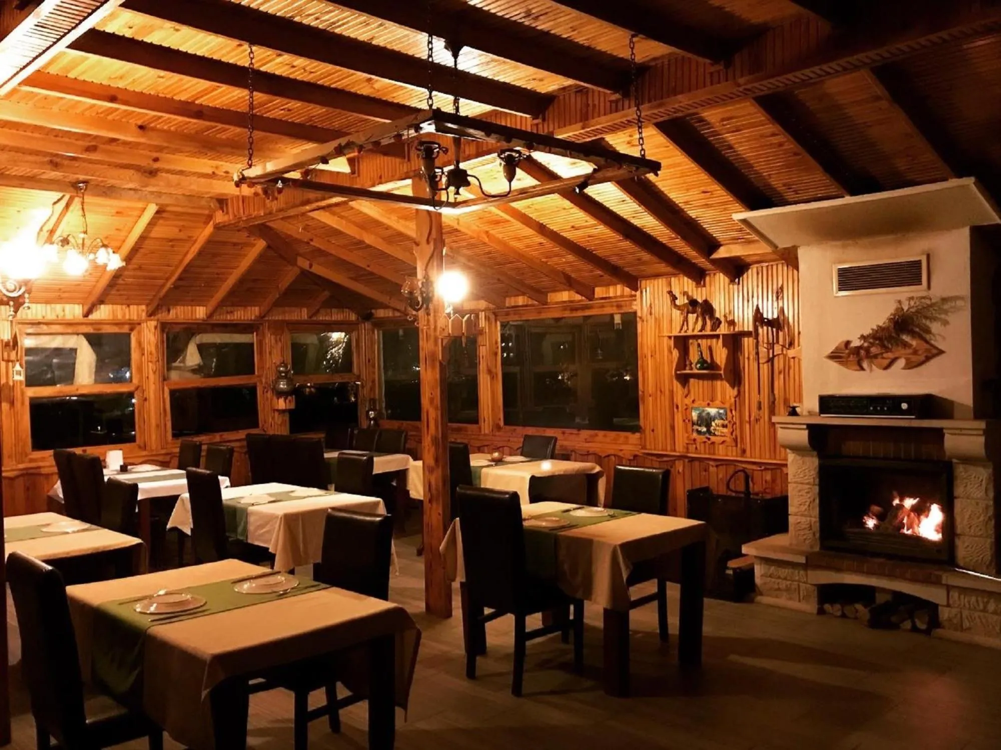 Restaurant/places to eat in Ağva Green River Hotel