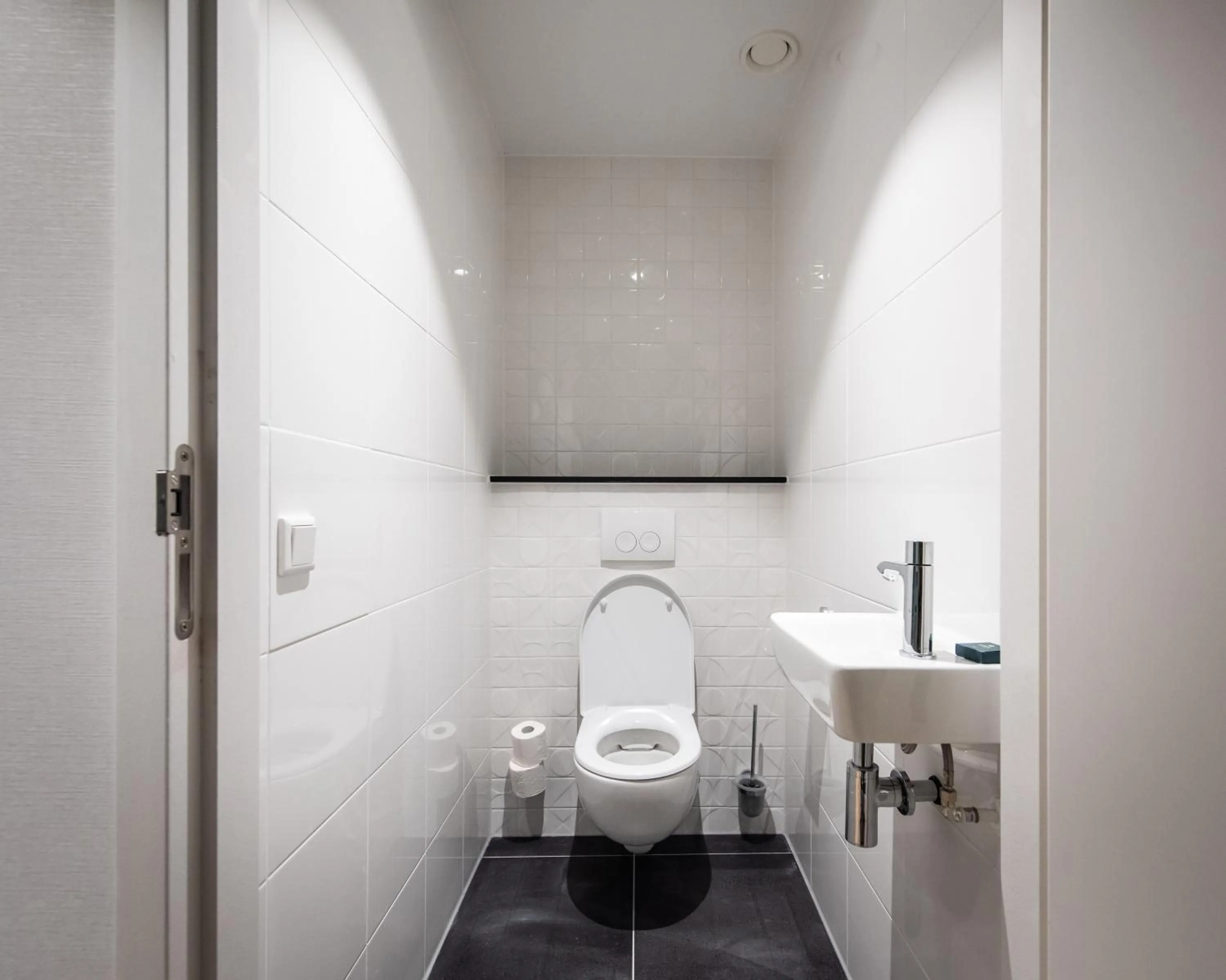 Toilet in Numa Amsterdam Docklands