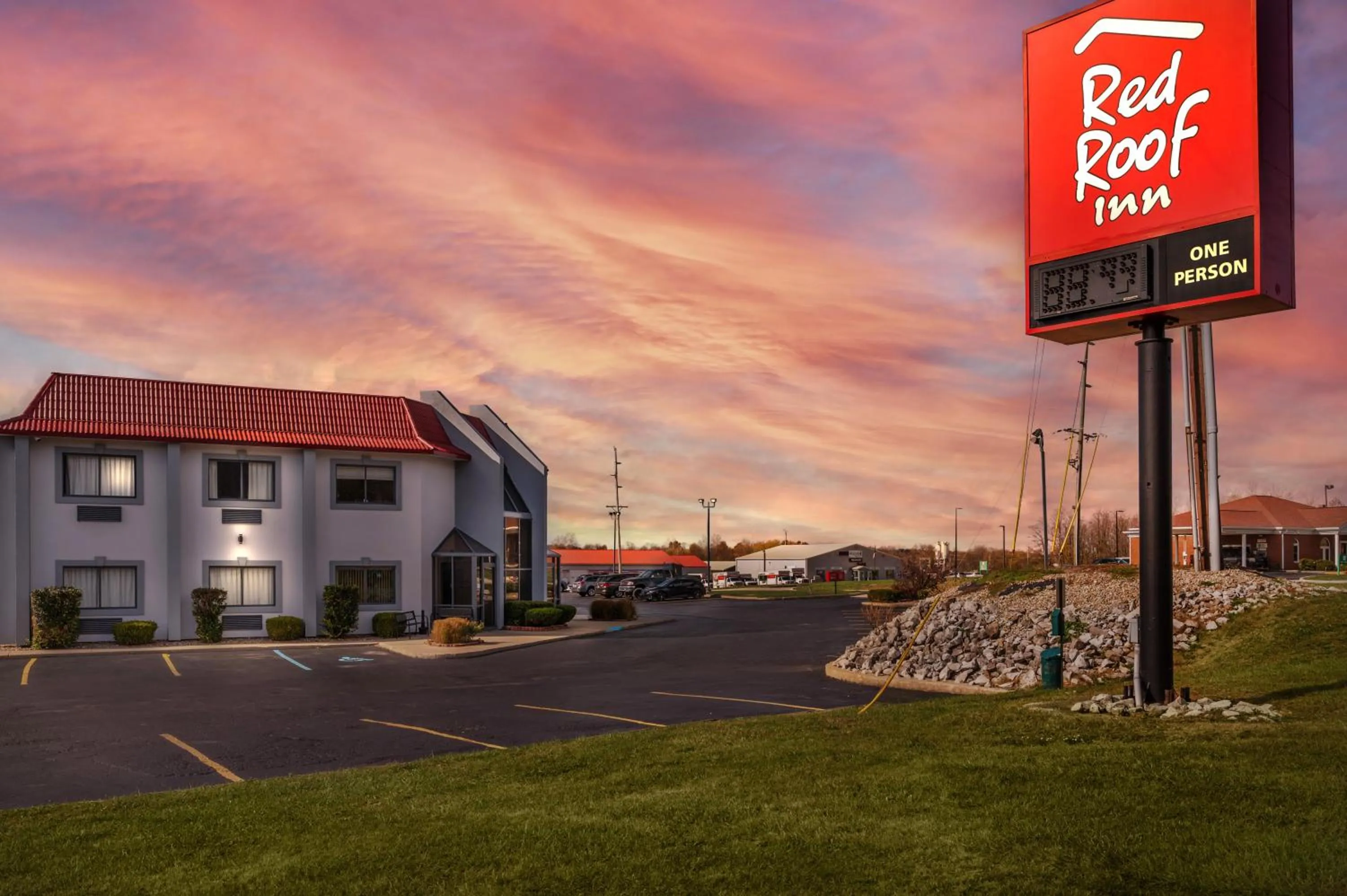 Property building in Red Roof Inn Greencastle South - Cloverdale