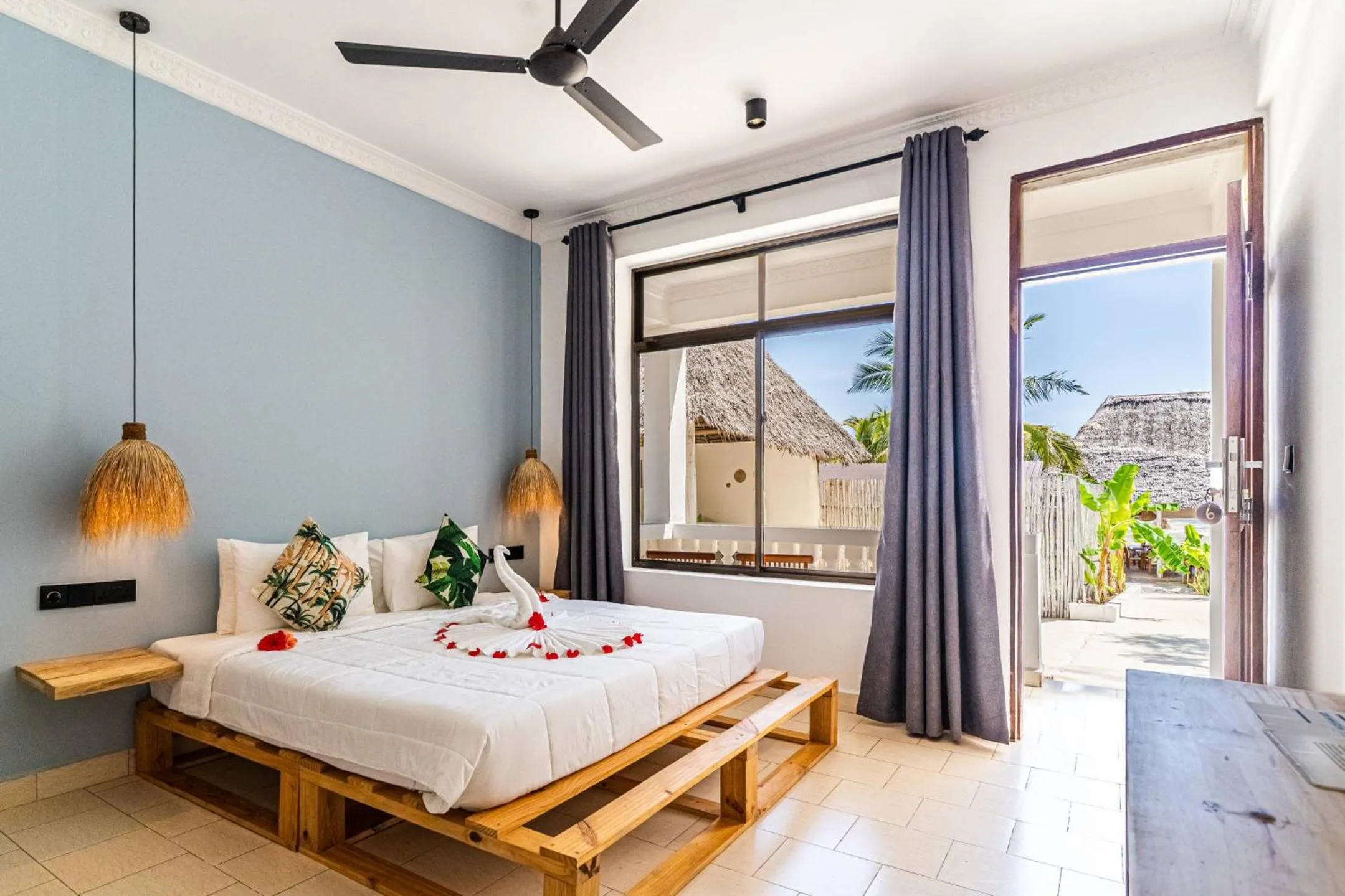 Bed in Marea Boutique Hotel