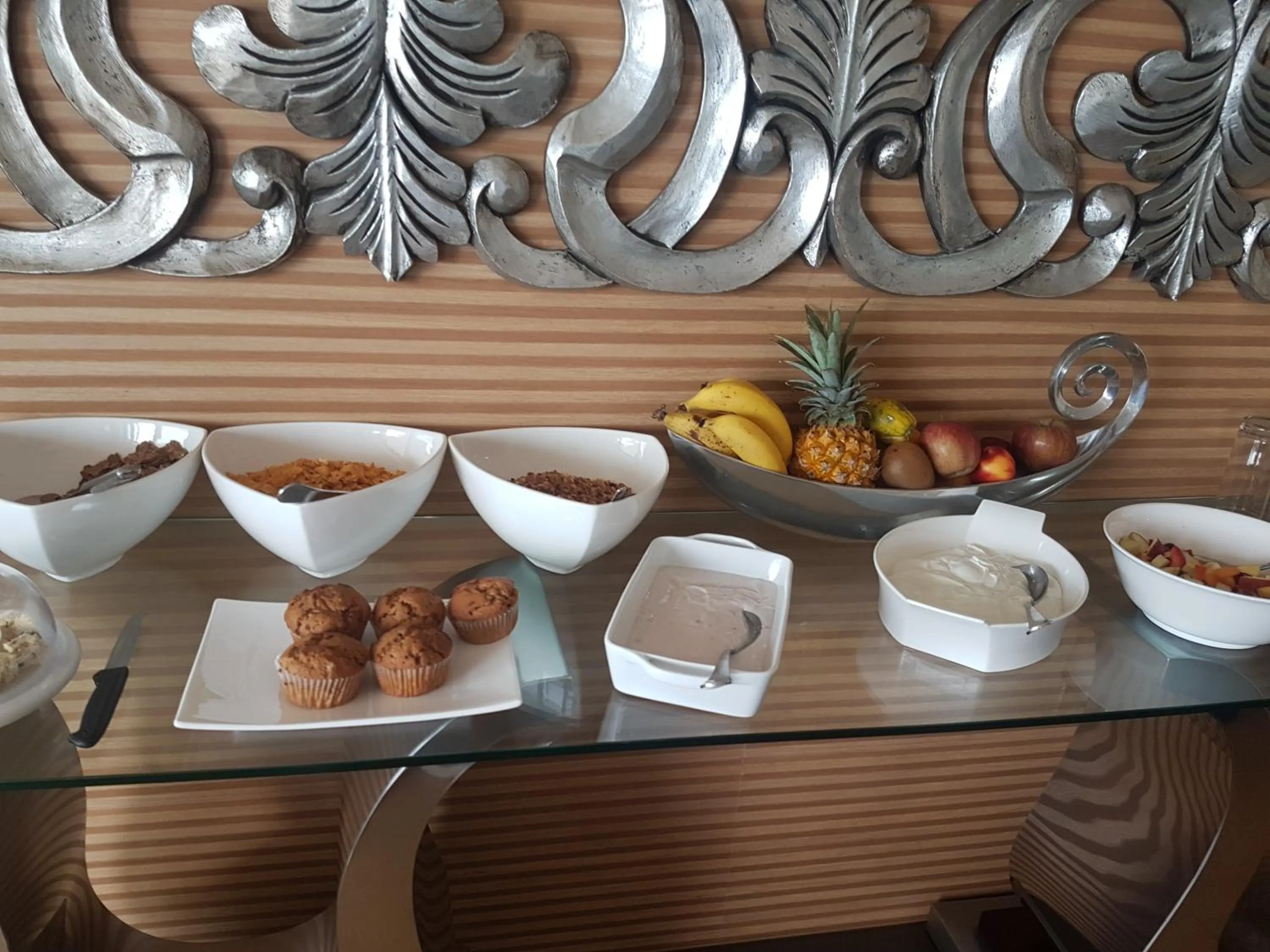 Food and drinks in Magellans Hotel