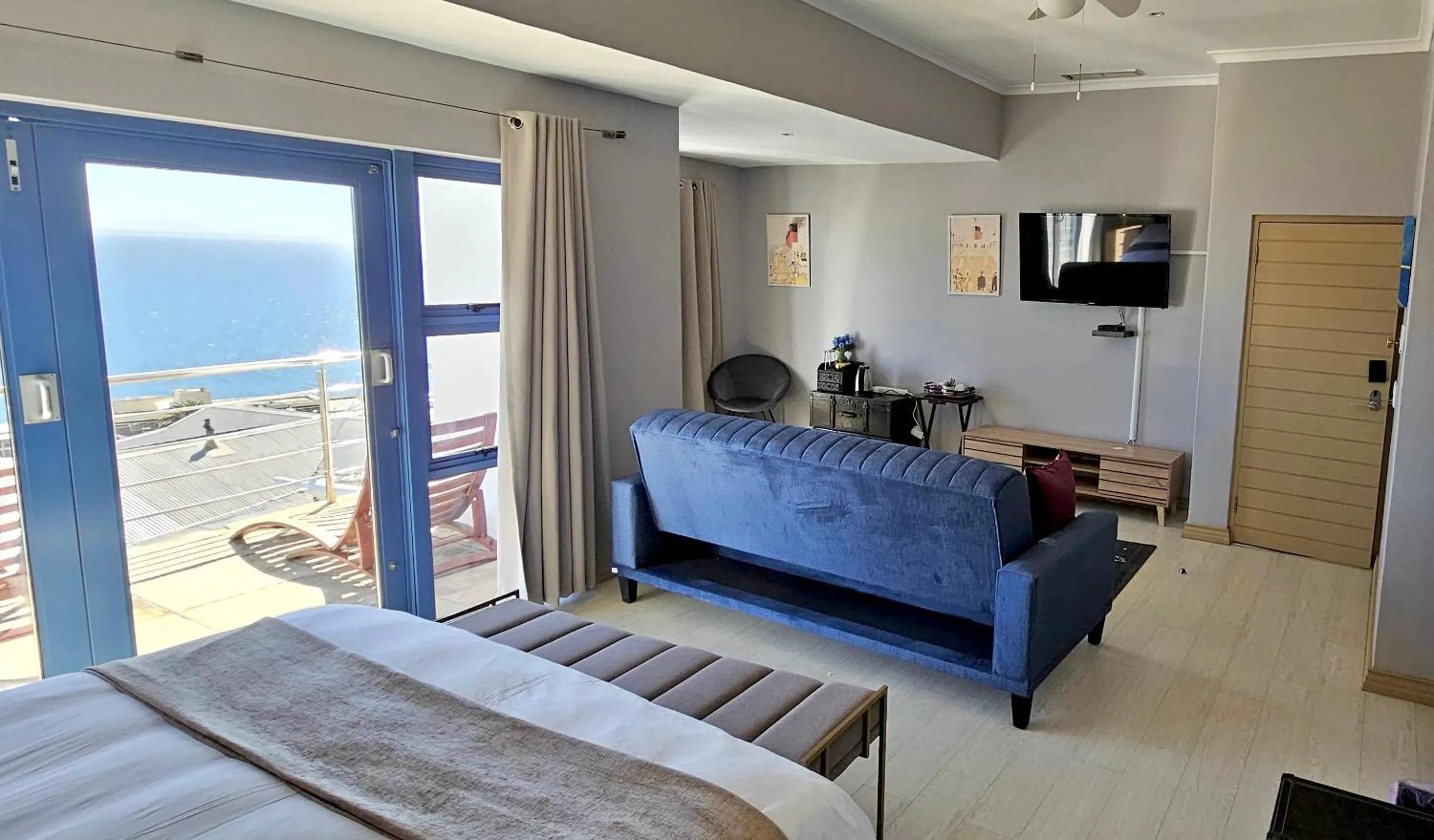 Bed in Magellans Hotel