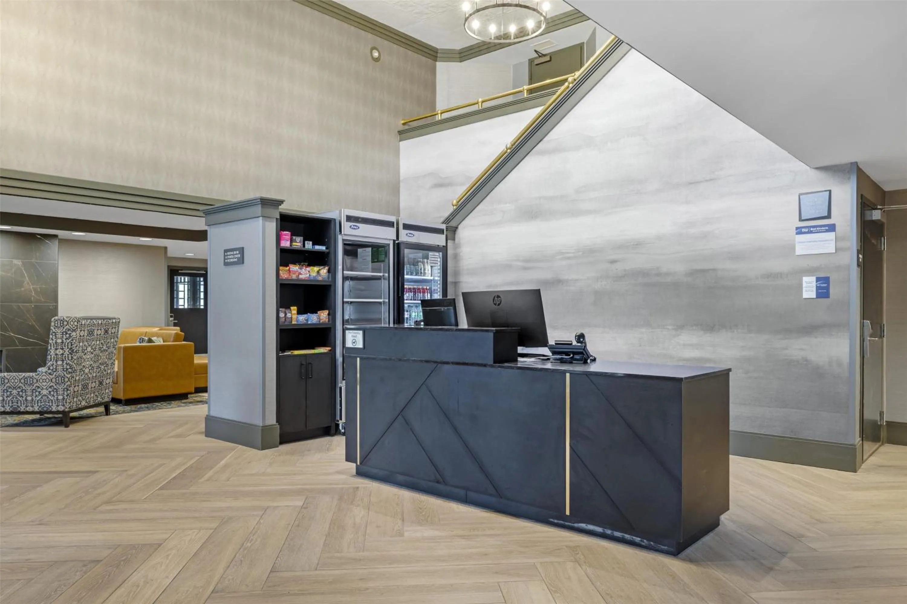 Property building in Best Western Potsdam University Park Inn