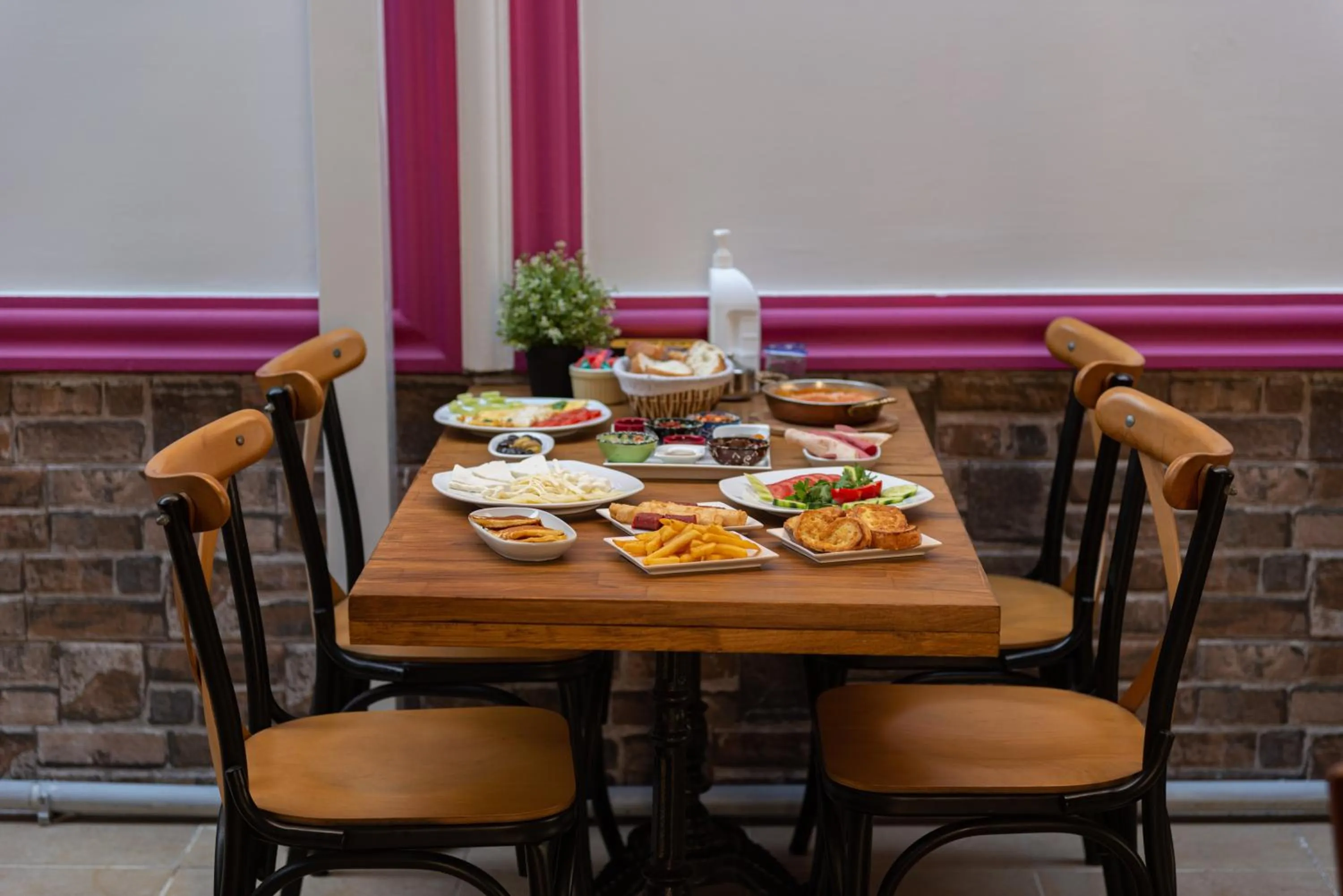 Breakfast in Enderun by Otantik Suites