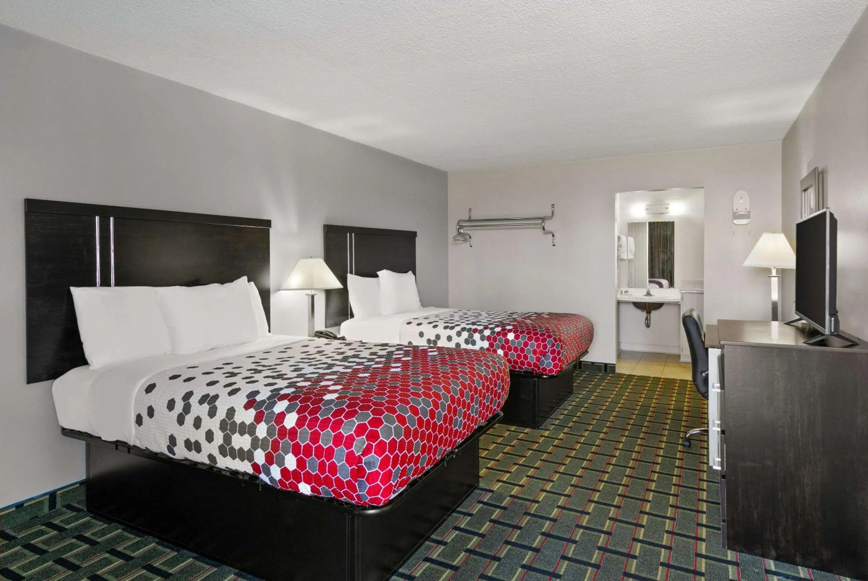 Bedroom, Bed in Econo Lodge Clemson - University Area