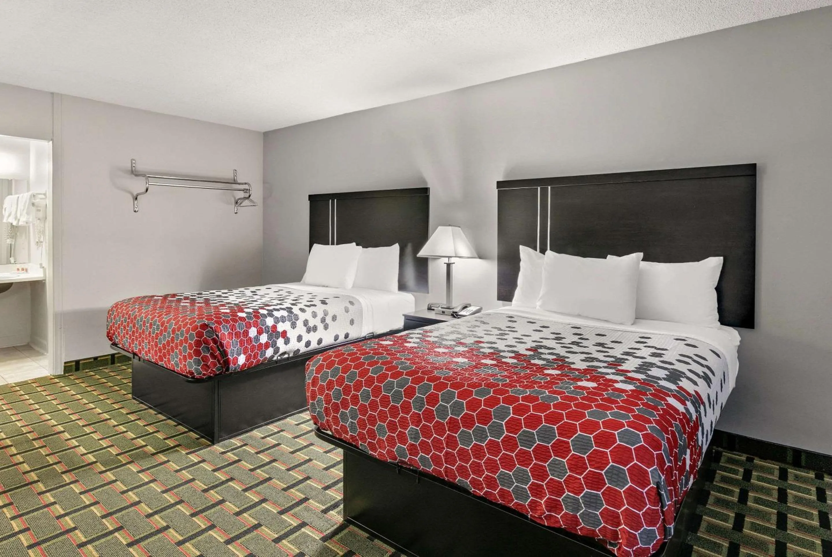 Bedroom, Bed in Econo Lodge Clemson - University Area