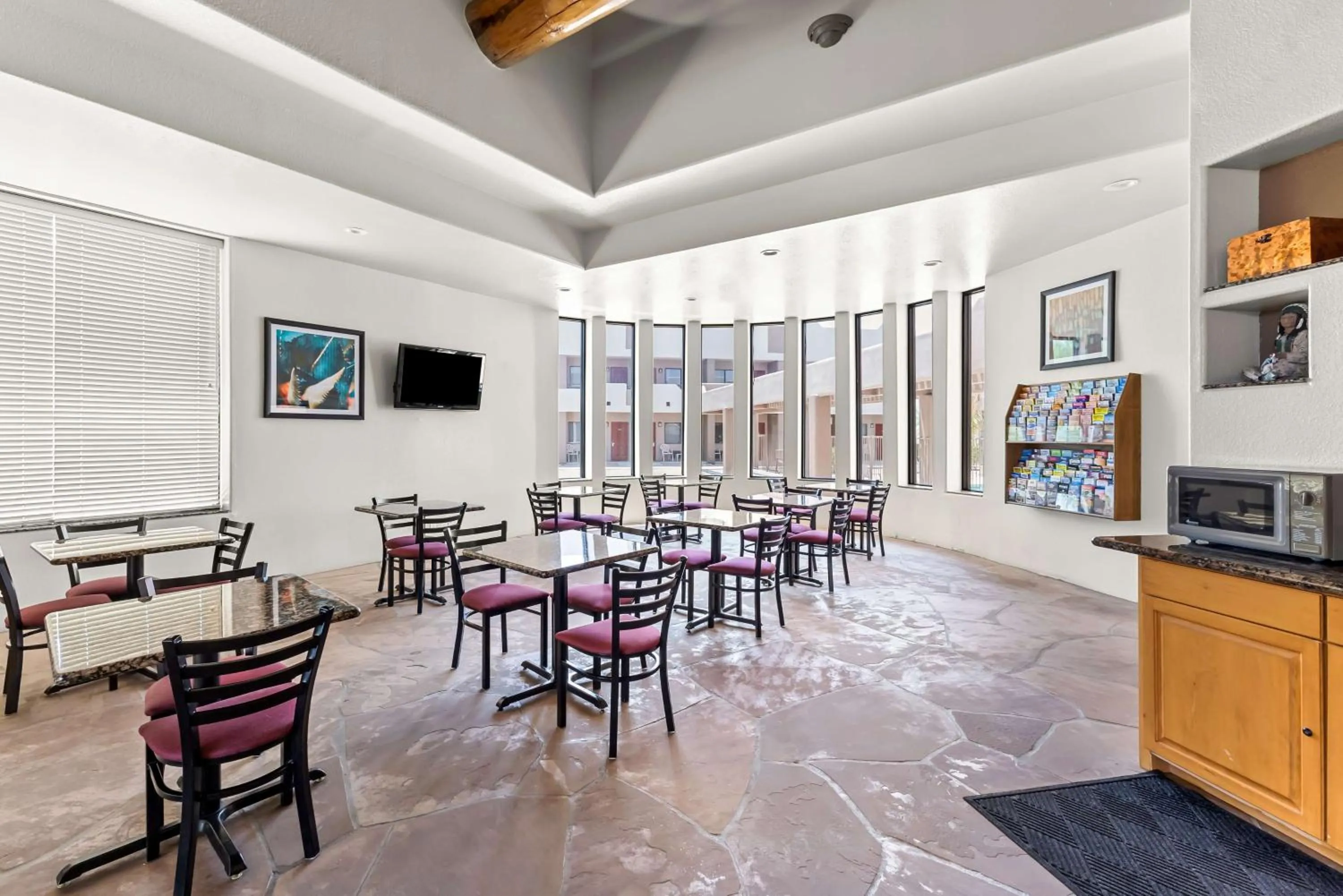 Breakfast in Best Western Apache Junction Inn