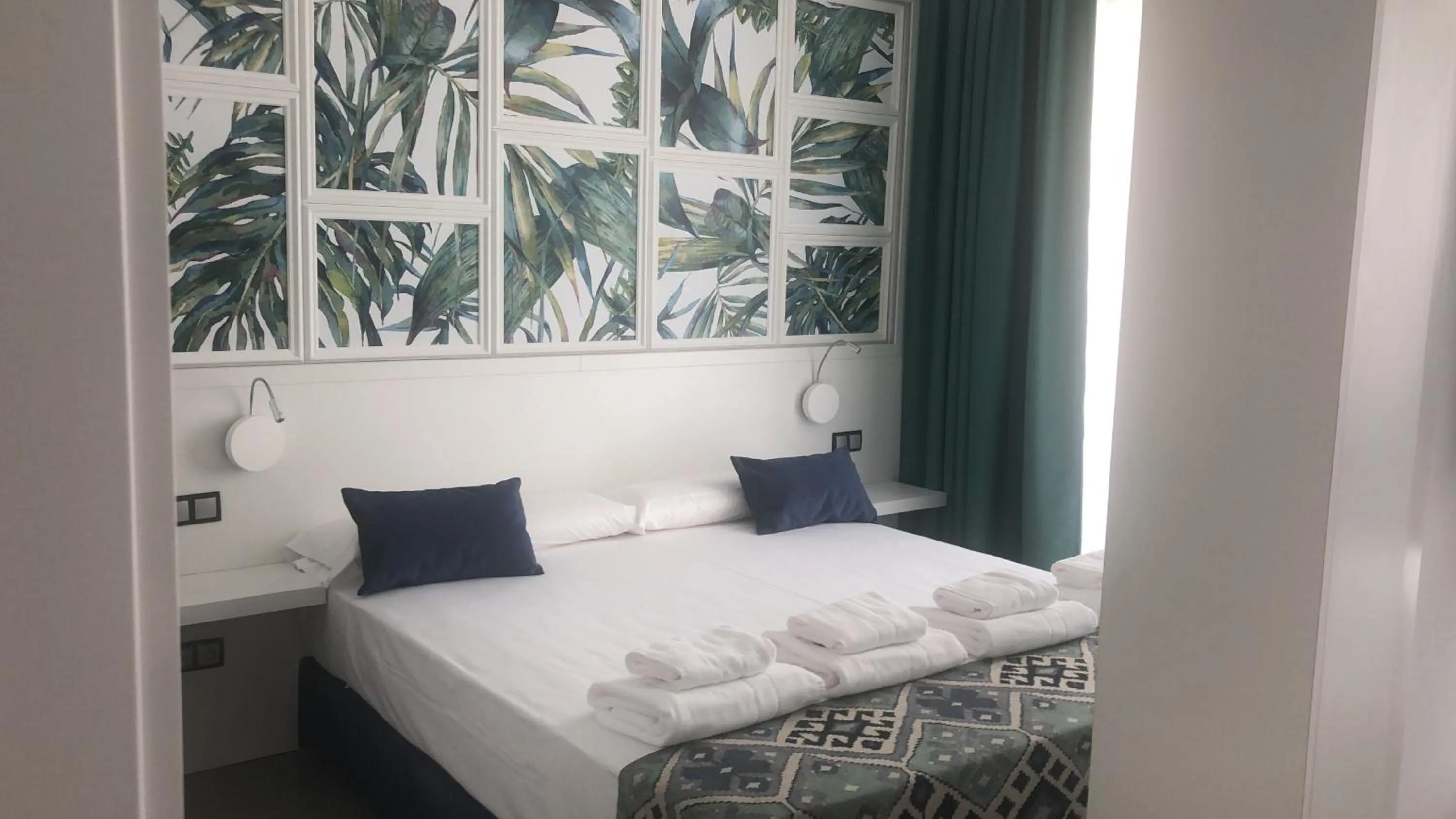 Bedroom, Bed in Hotel Playa de la Plata