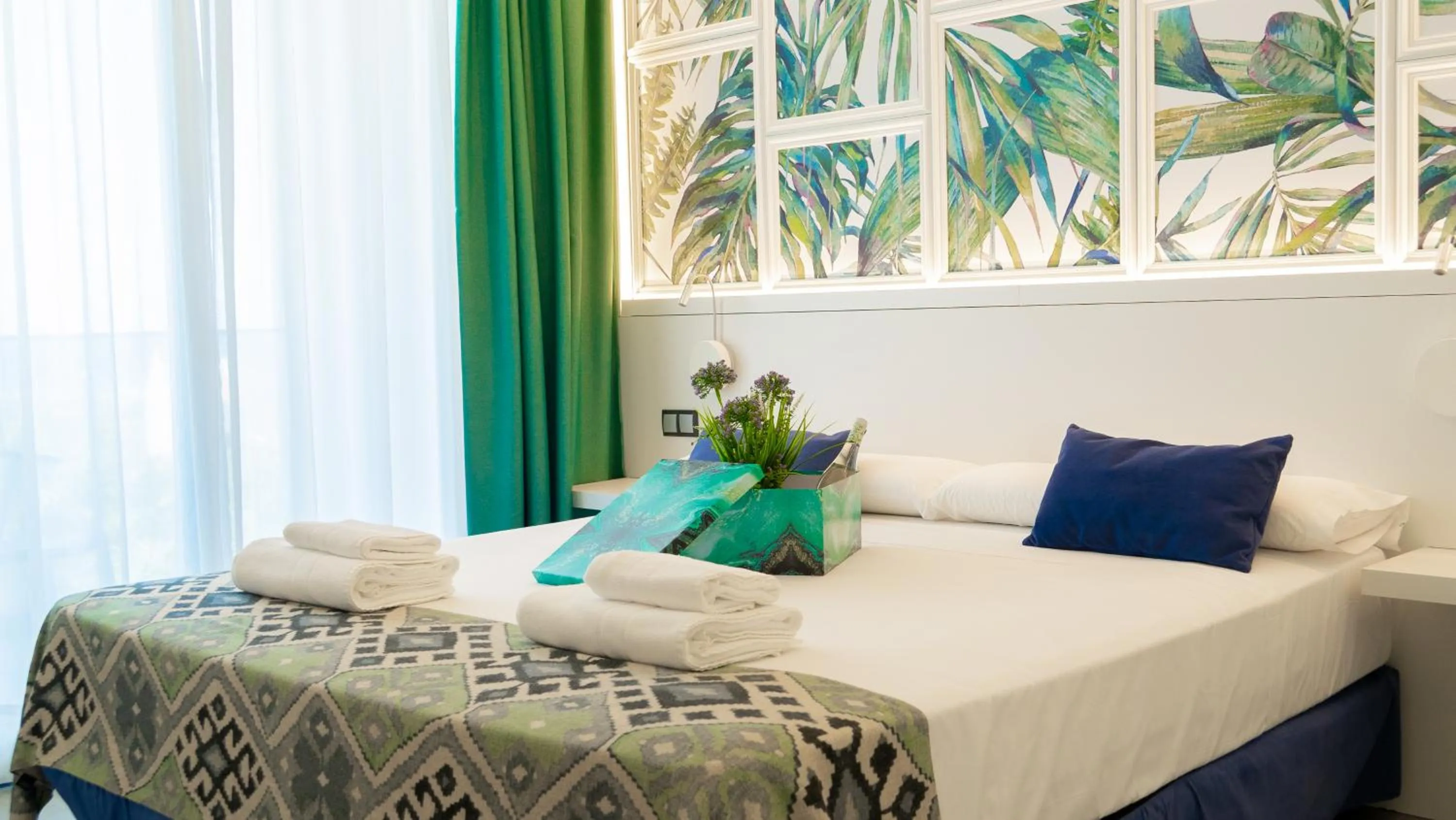 Photo of the whole room, Bed in Hotel Playa de la Plata