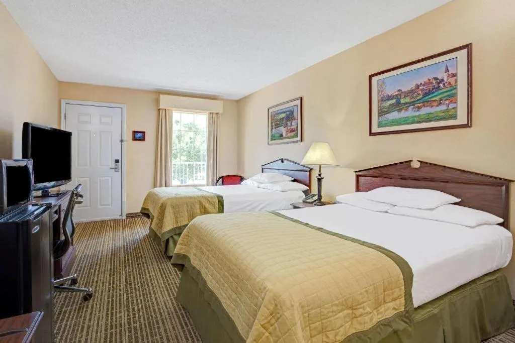 Bedroom, Bed in Baymont by Wyndham Smithfield