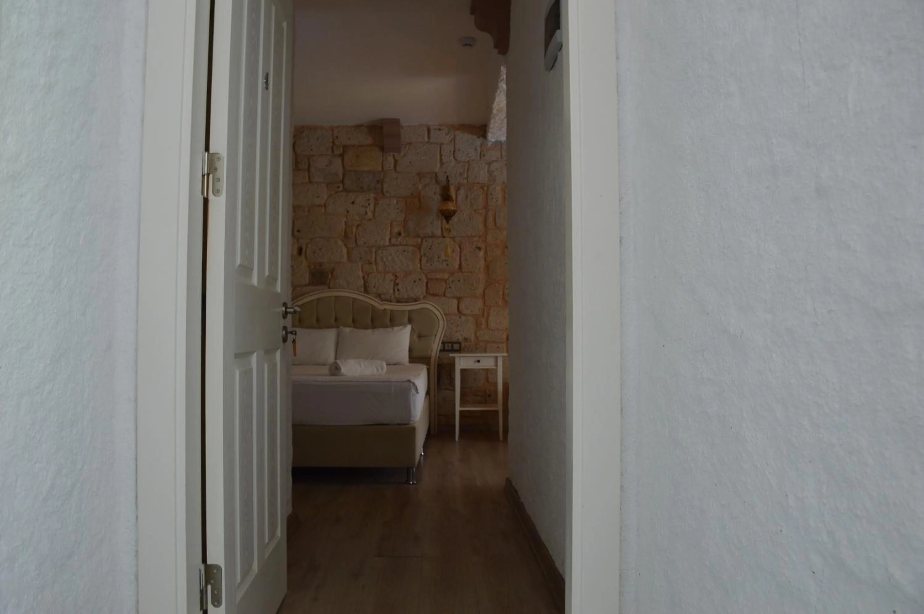 Photo of the whole room, Bed in Kybele Suites Alaçatı