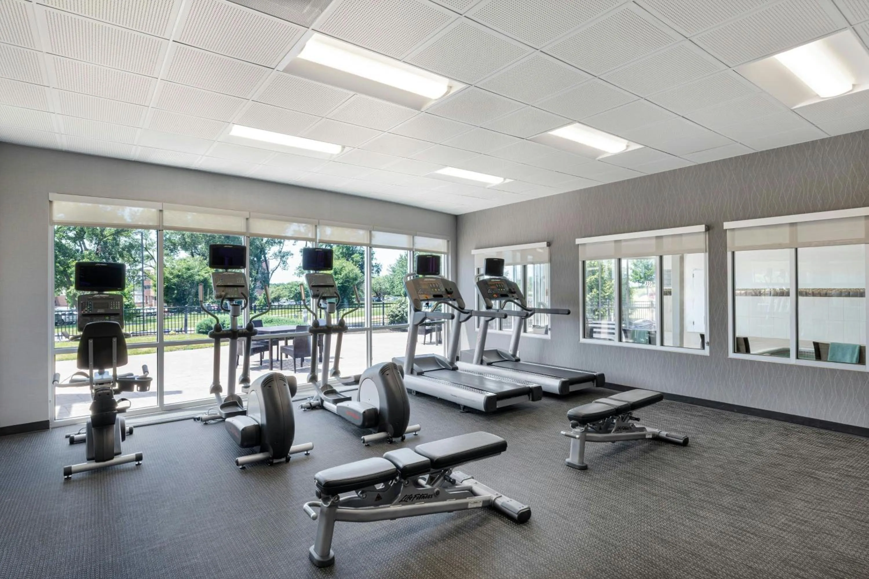 Fitness centre/facilities in Courtyard by Marriott St. Louis St. Peters