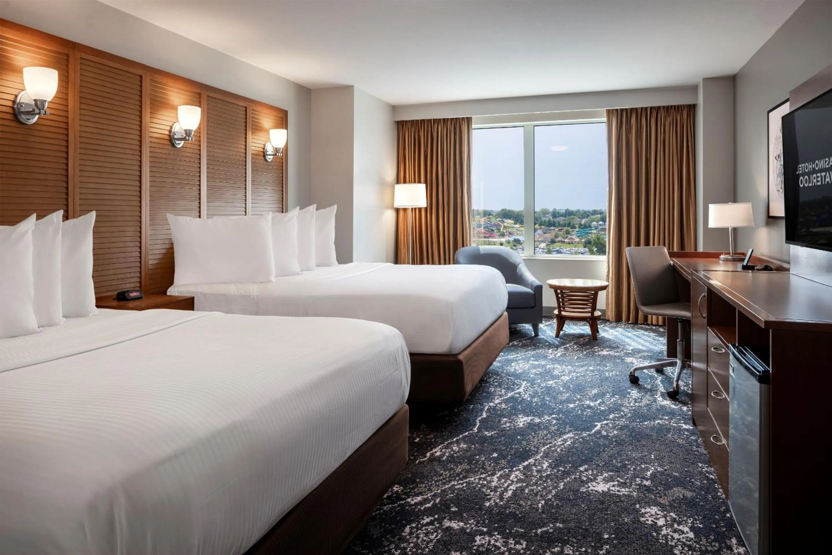 Bed in Isle Casino Hotel Waterloo, A Caesars Destination