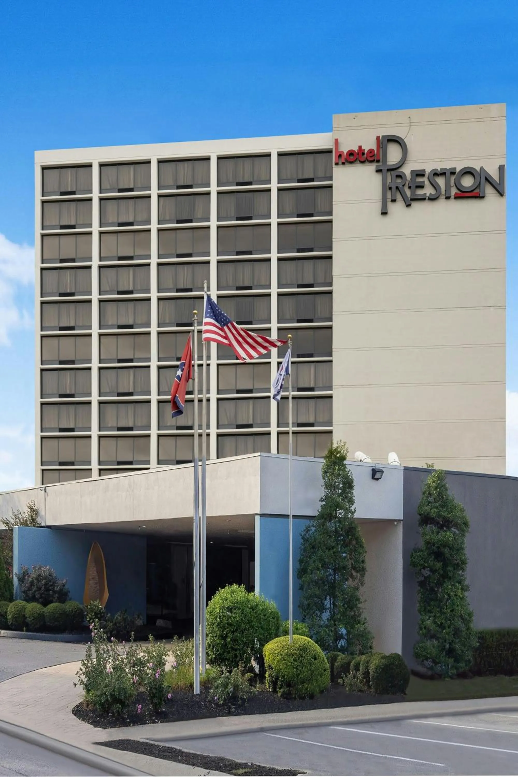Property building in Hotel Preston Nashville Airport