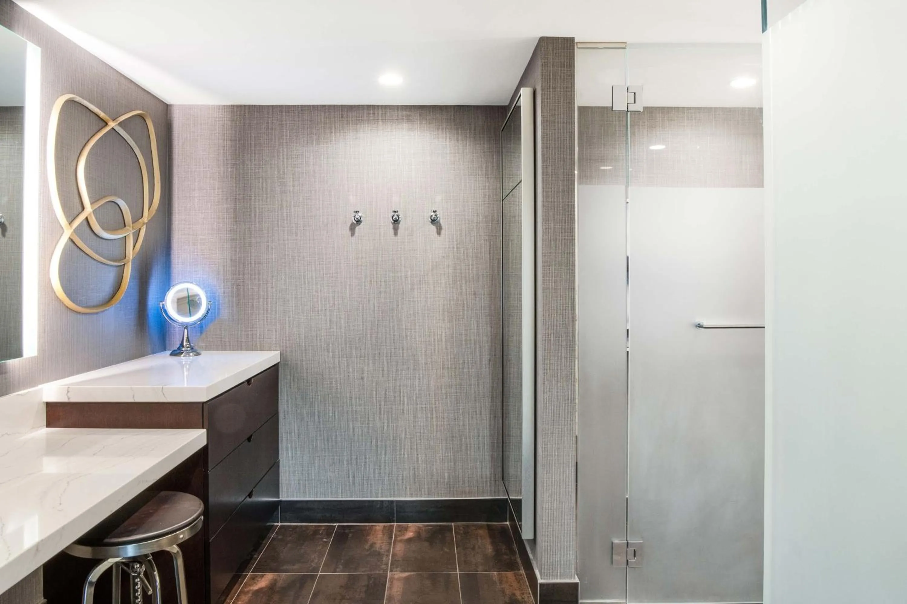 Bathroom in Sheraton Ann Arbor Hotel