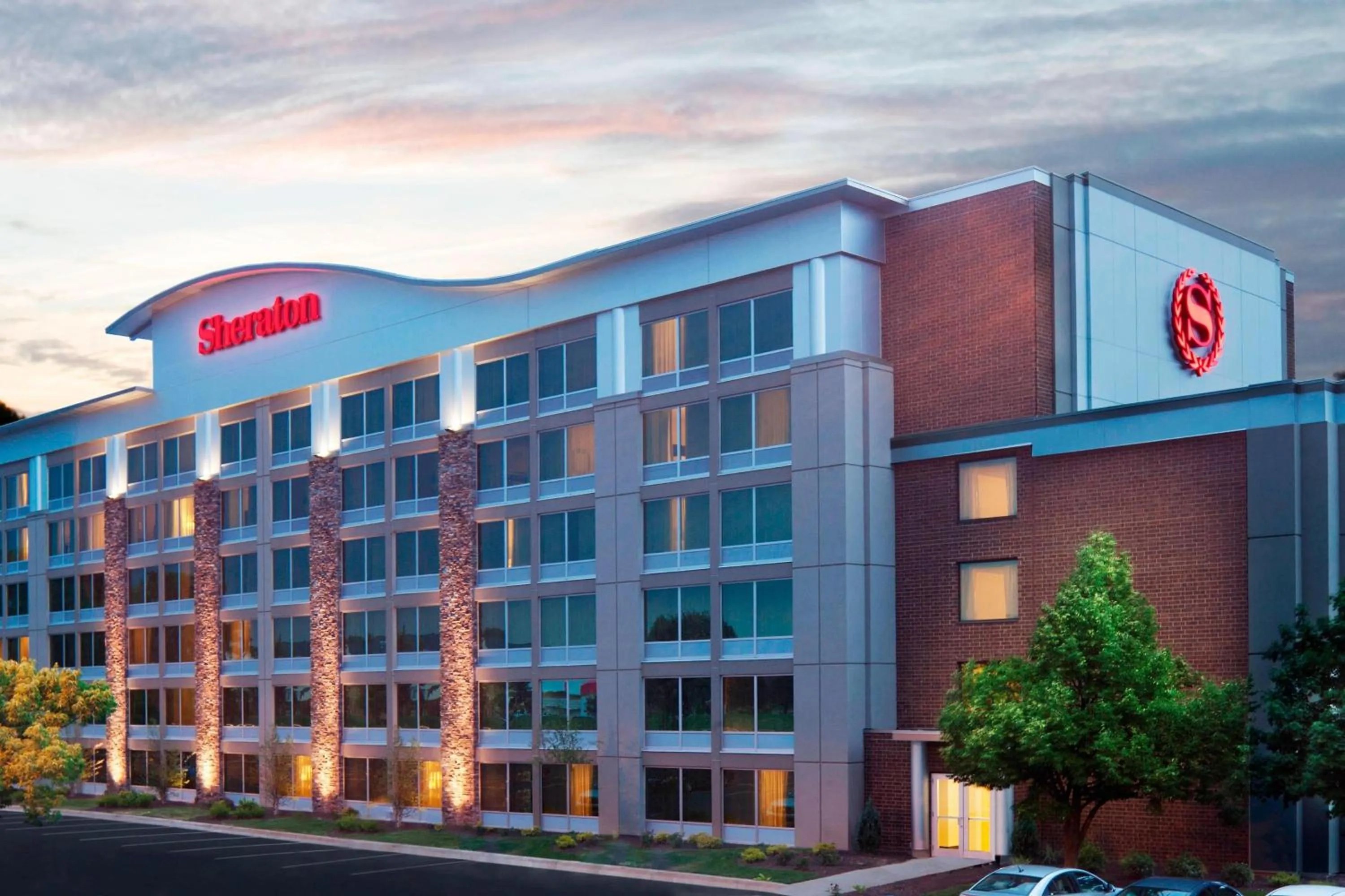 Property building in Sheraton Ann Arbor Hotel