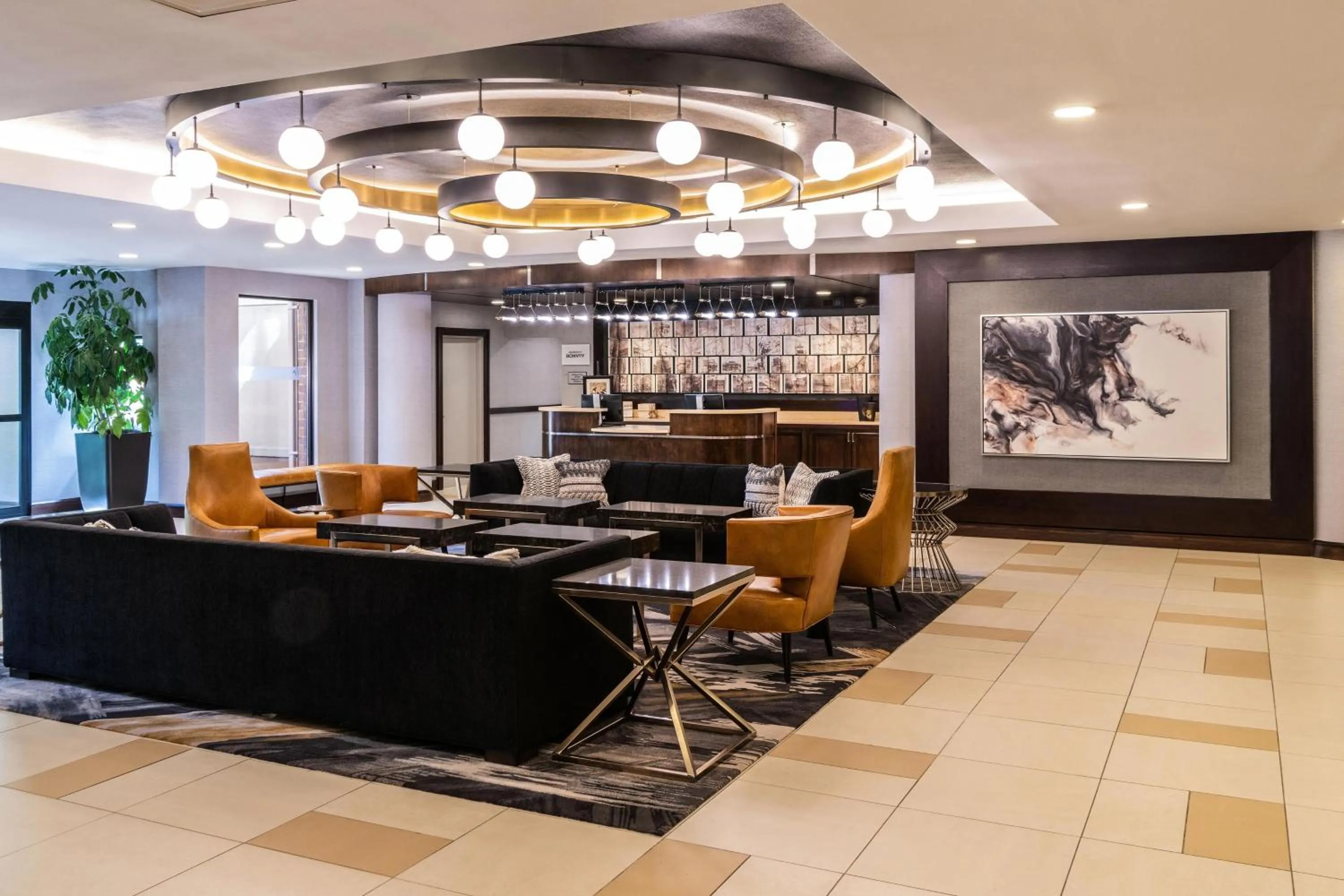 Lobby or reception in Sheraton Ann Arbor Hotel