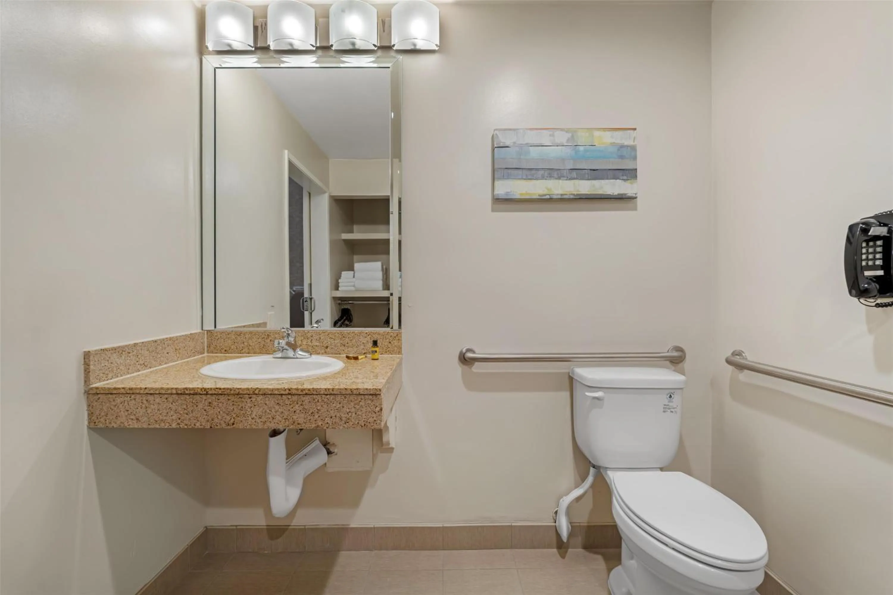 Bathroom in Best Western Plus Park Place Inn - Mini Suites