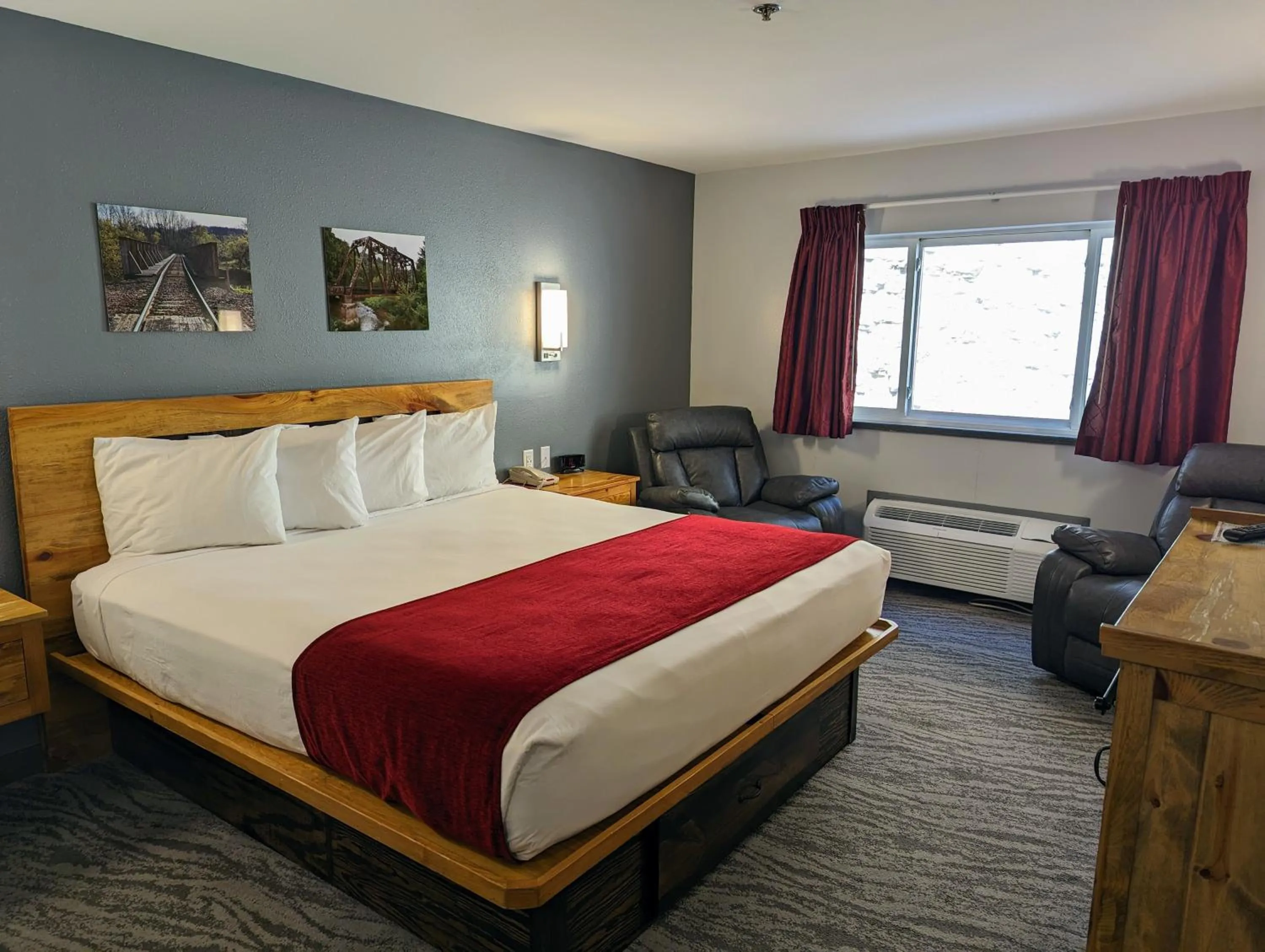 Bedroom, Bed in First Gold Gaming Resort