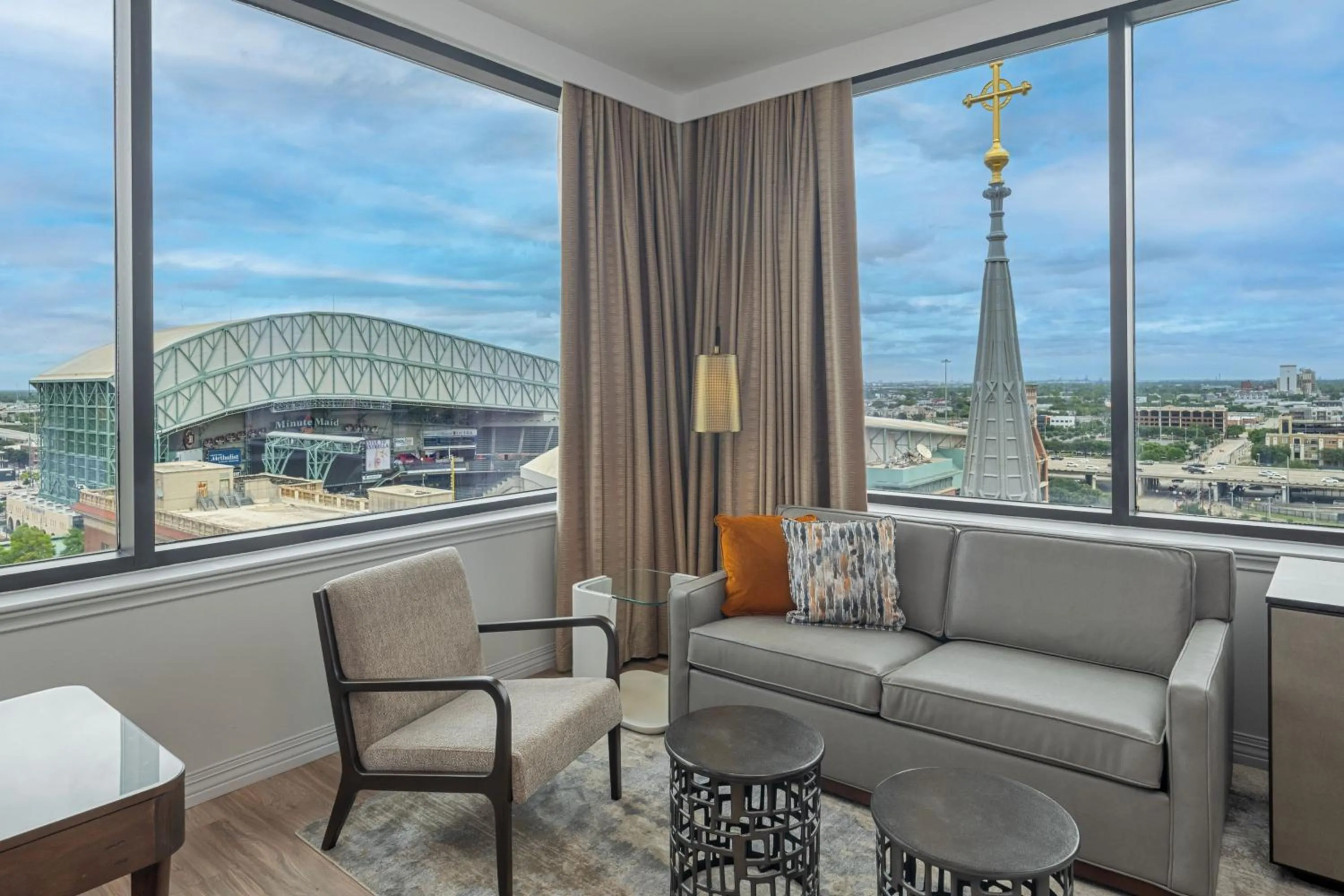 Bedroom in The Westin Houston Downtown