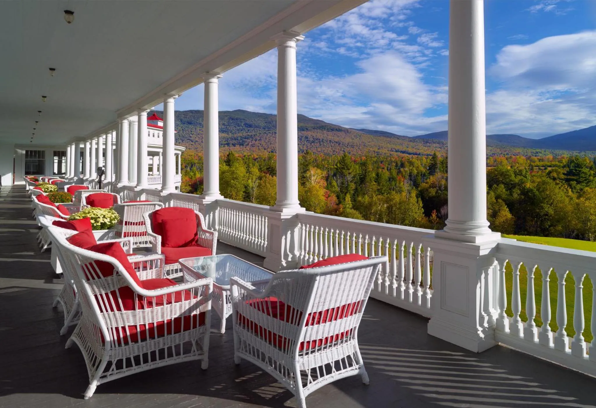 Property building in Omni Mount Washington Resort & Spa