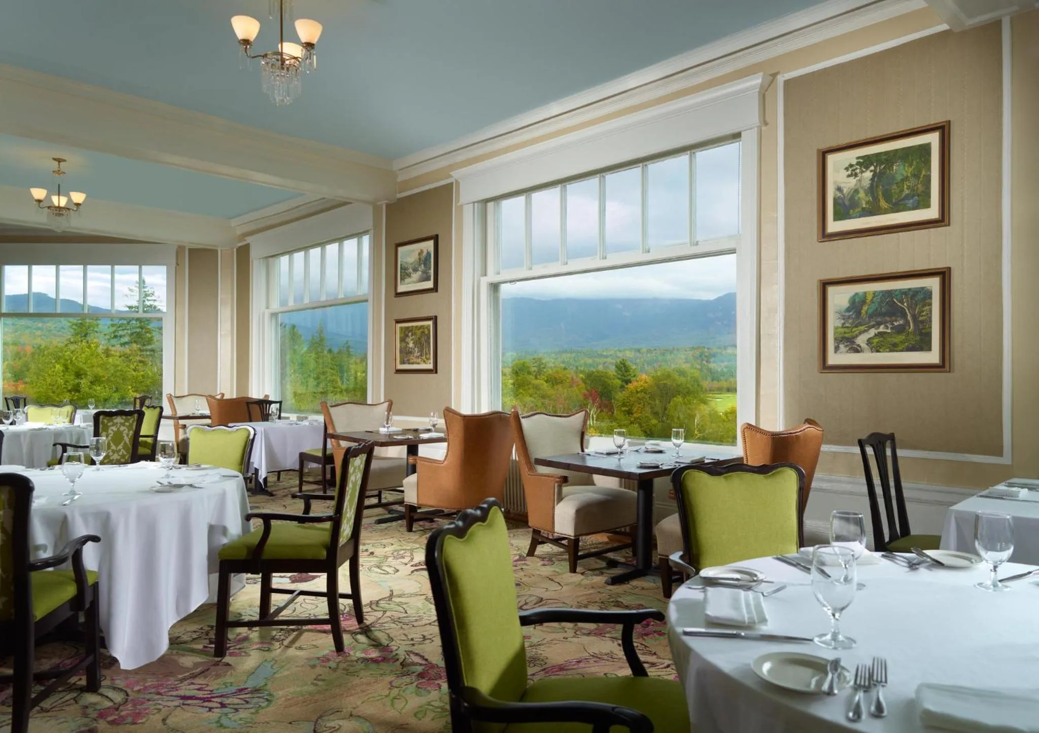 Restaurant/places to eat in Omni Mount Washington Resort & Spa