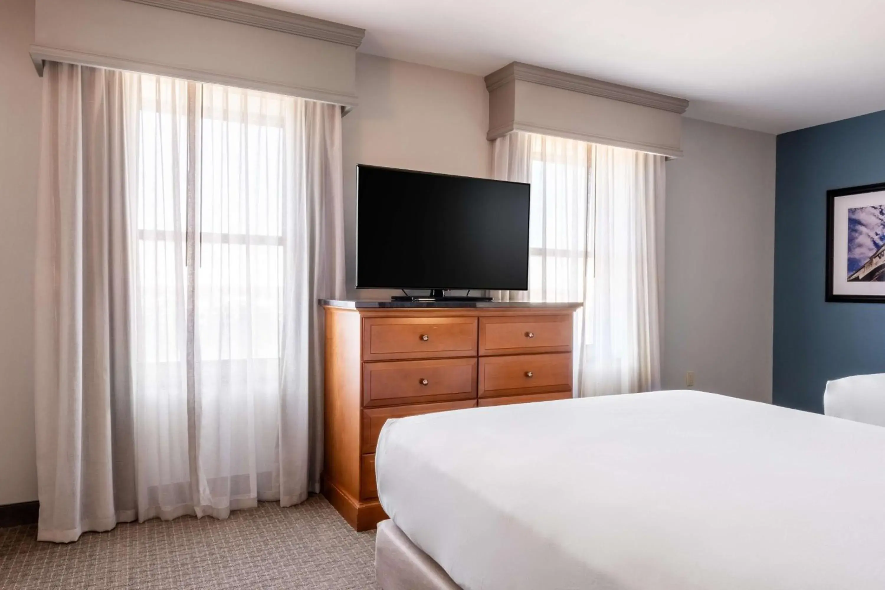 Queen Suite with Two Queen Beds with Sofa Bed in Drury Plaza Hotel Broadview Wichita Queen Suite with Two Queen Beds with Sofa Bed in Drury Plaza Hotel Broadview Wichita