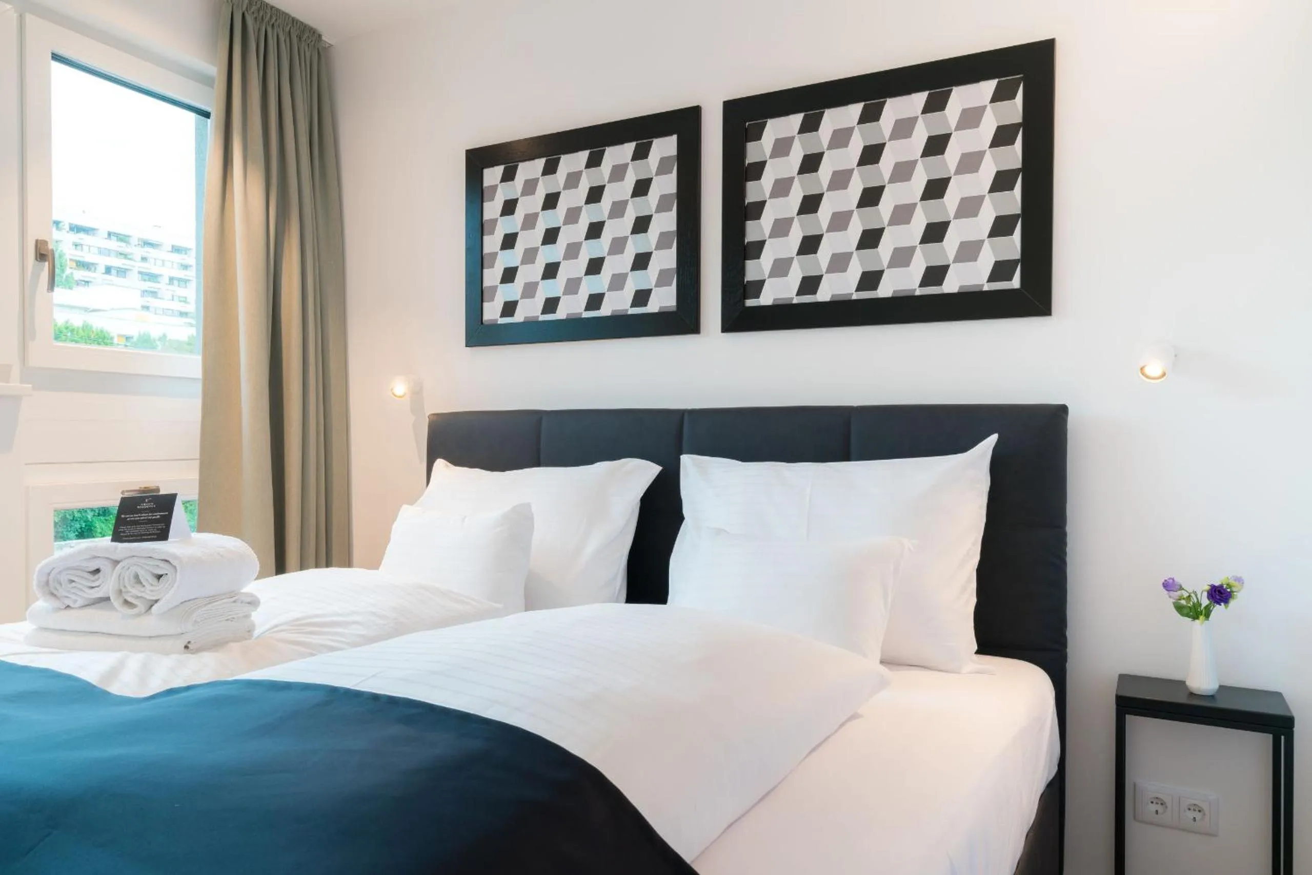 Bed in Vienna Residence, Hietzing - Schönbrunn