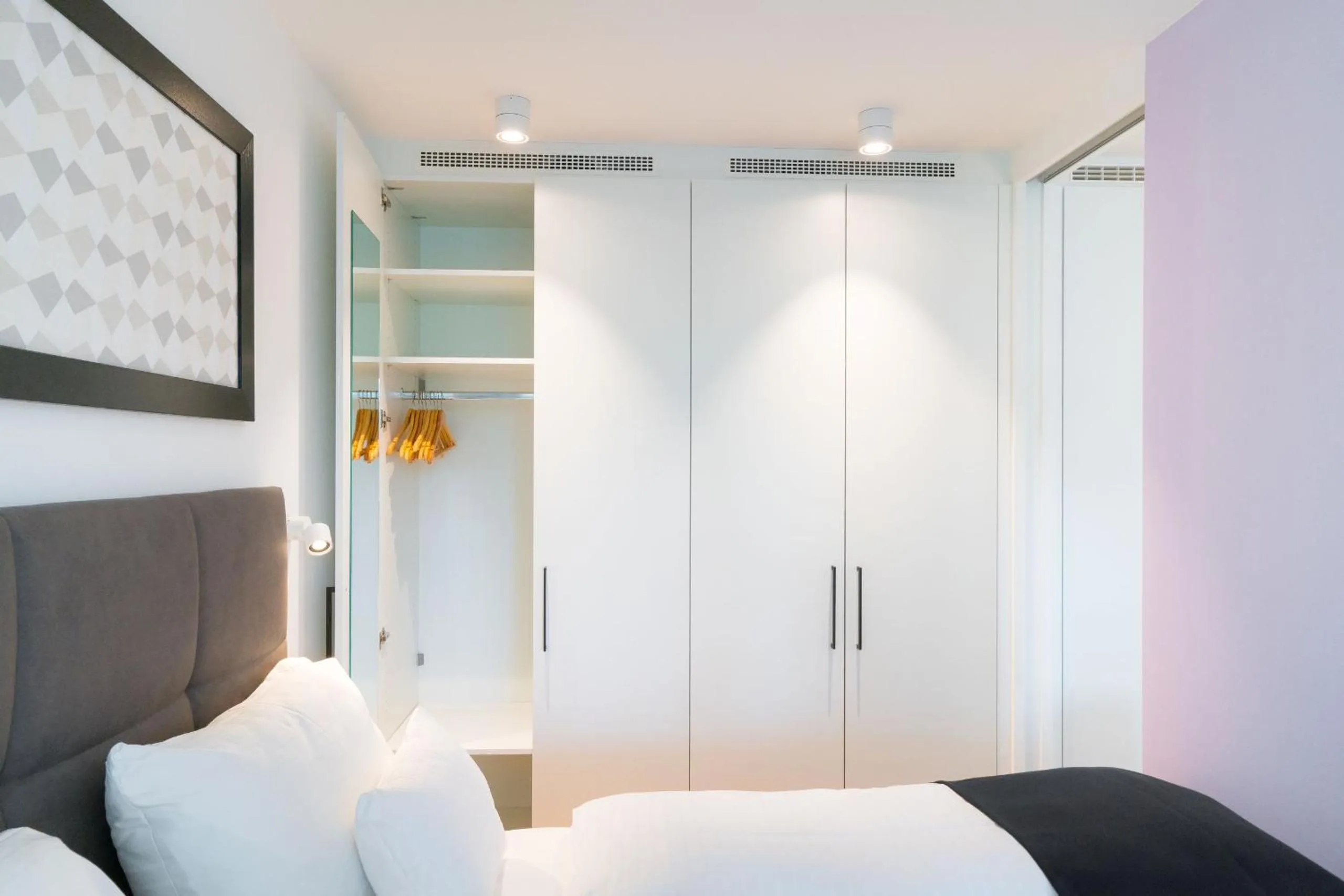 Bed in Vienna Residence, Hietzing - Schönbrunn