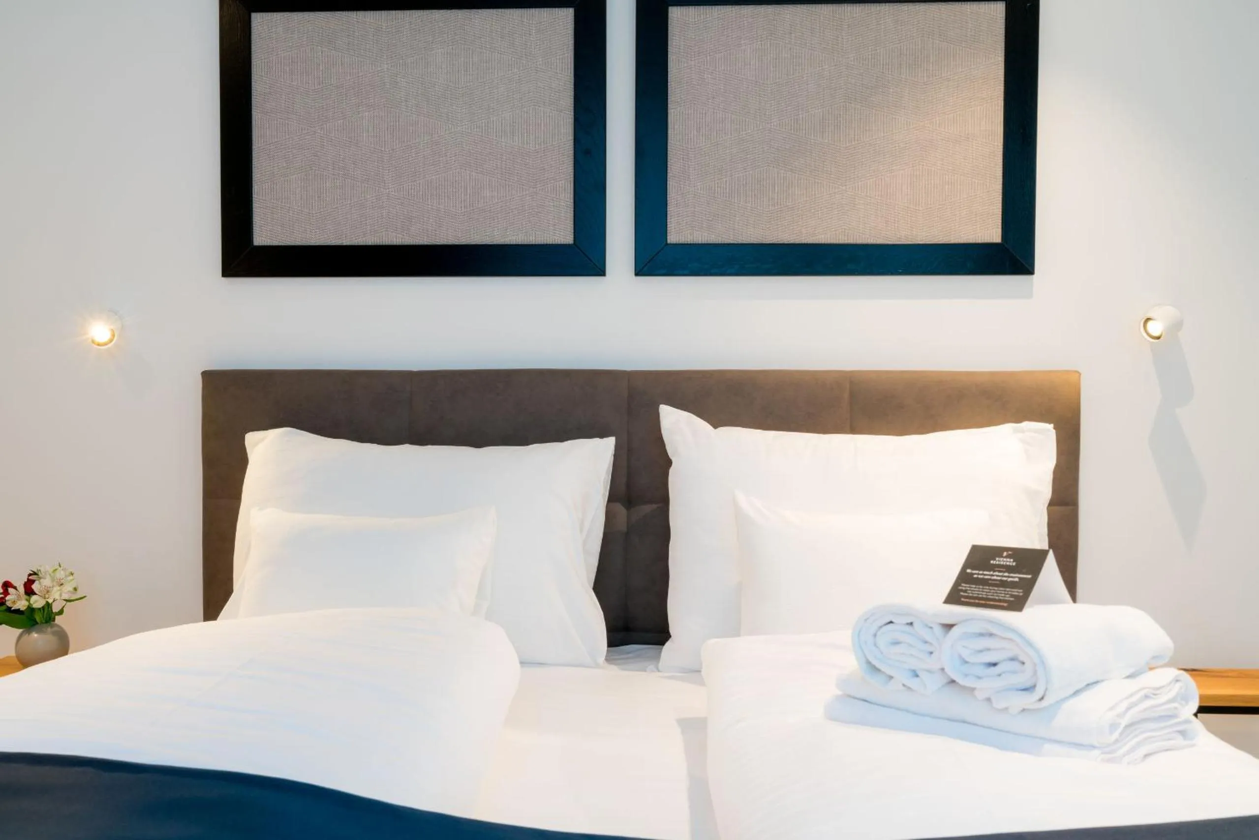 Bed in Vienna Residence, Hietzing - Schönbrunn