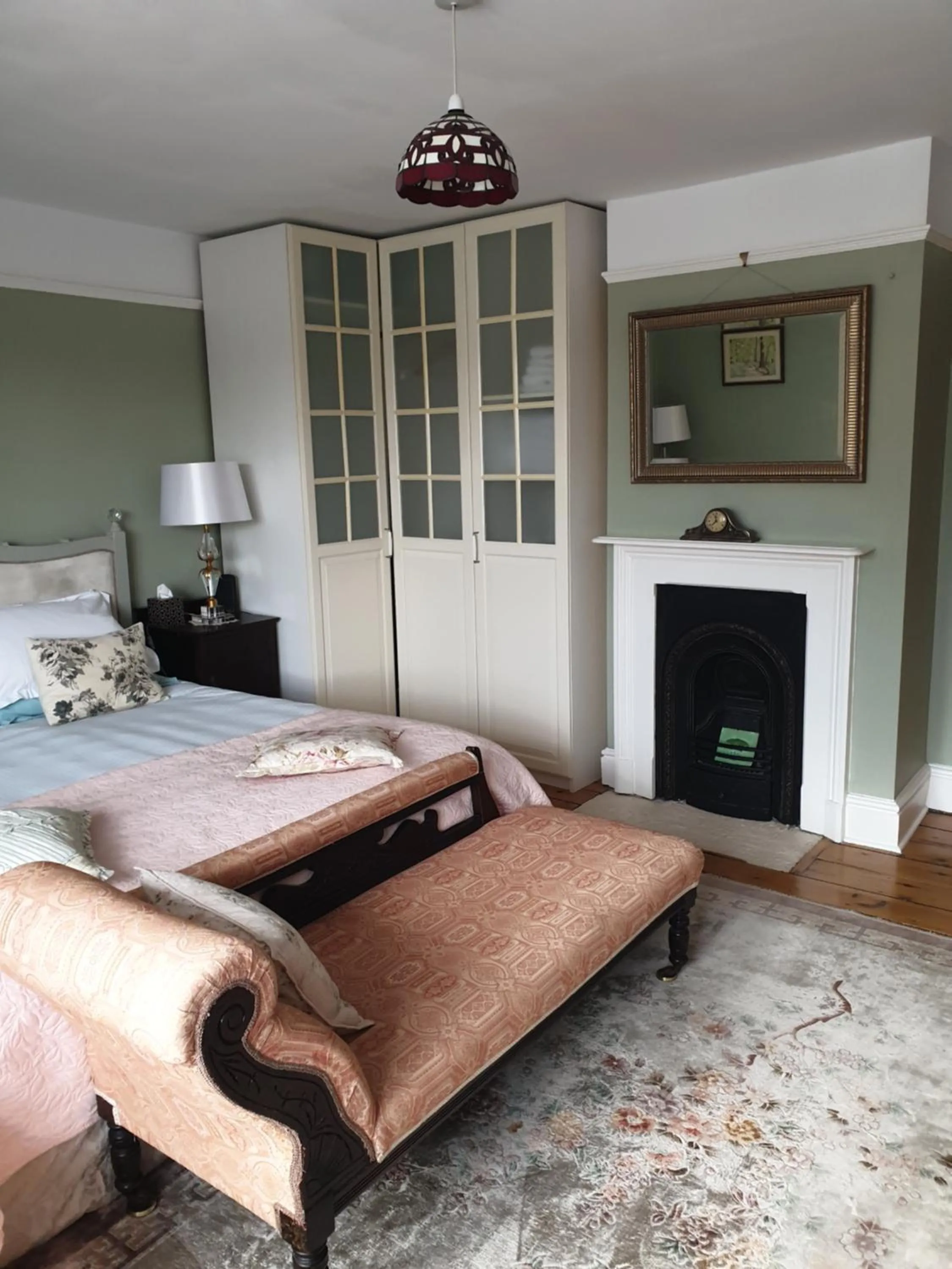 Bedroom, Bed in Harry's bed and breakfast