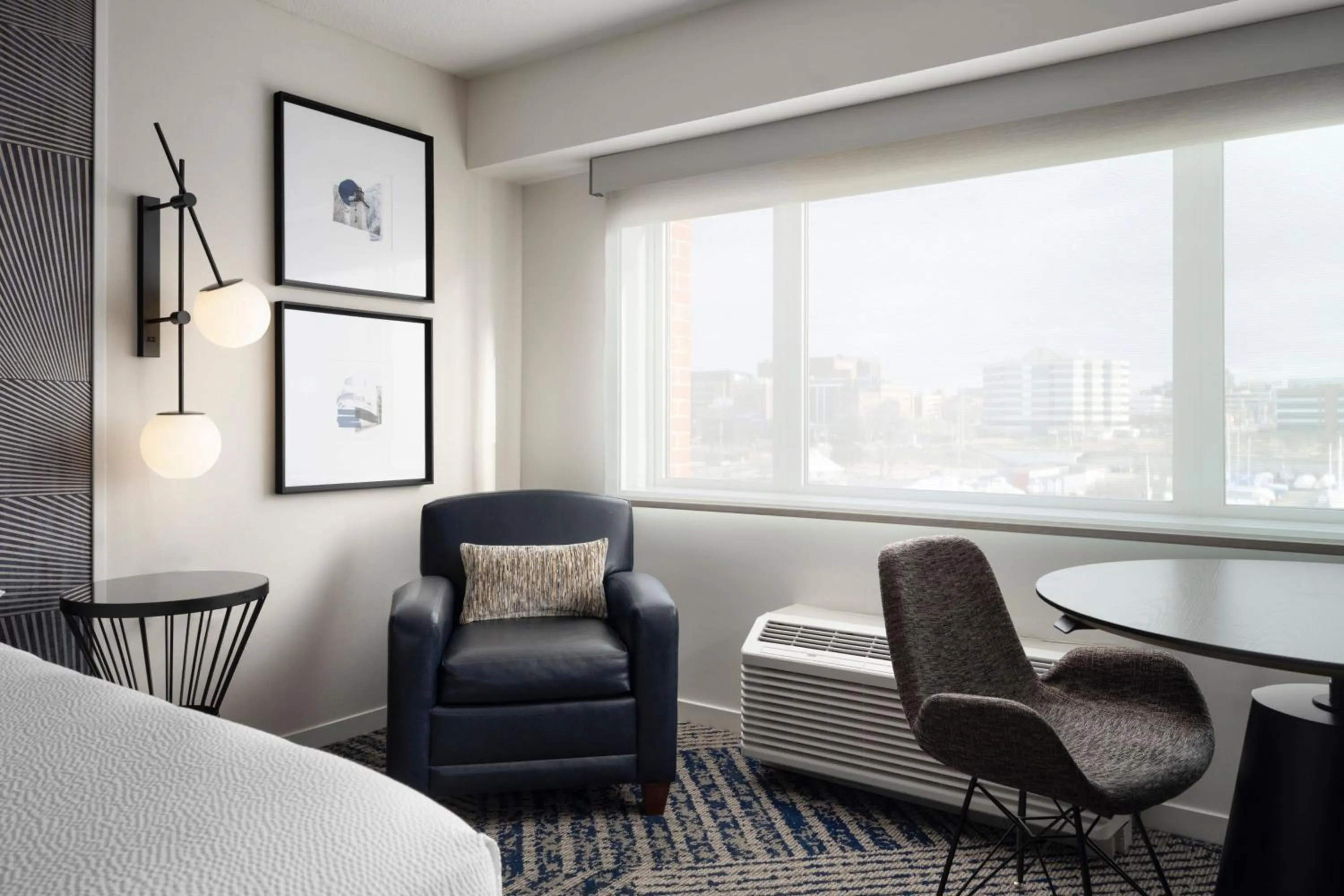 Photo of the whole room in Sheraton Erie Bayfront Hotel