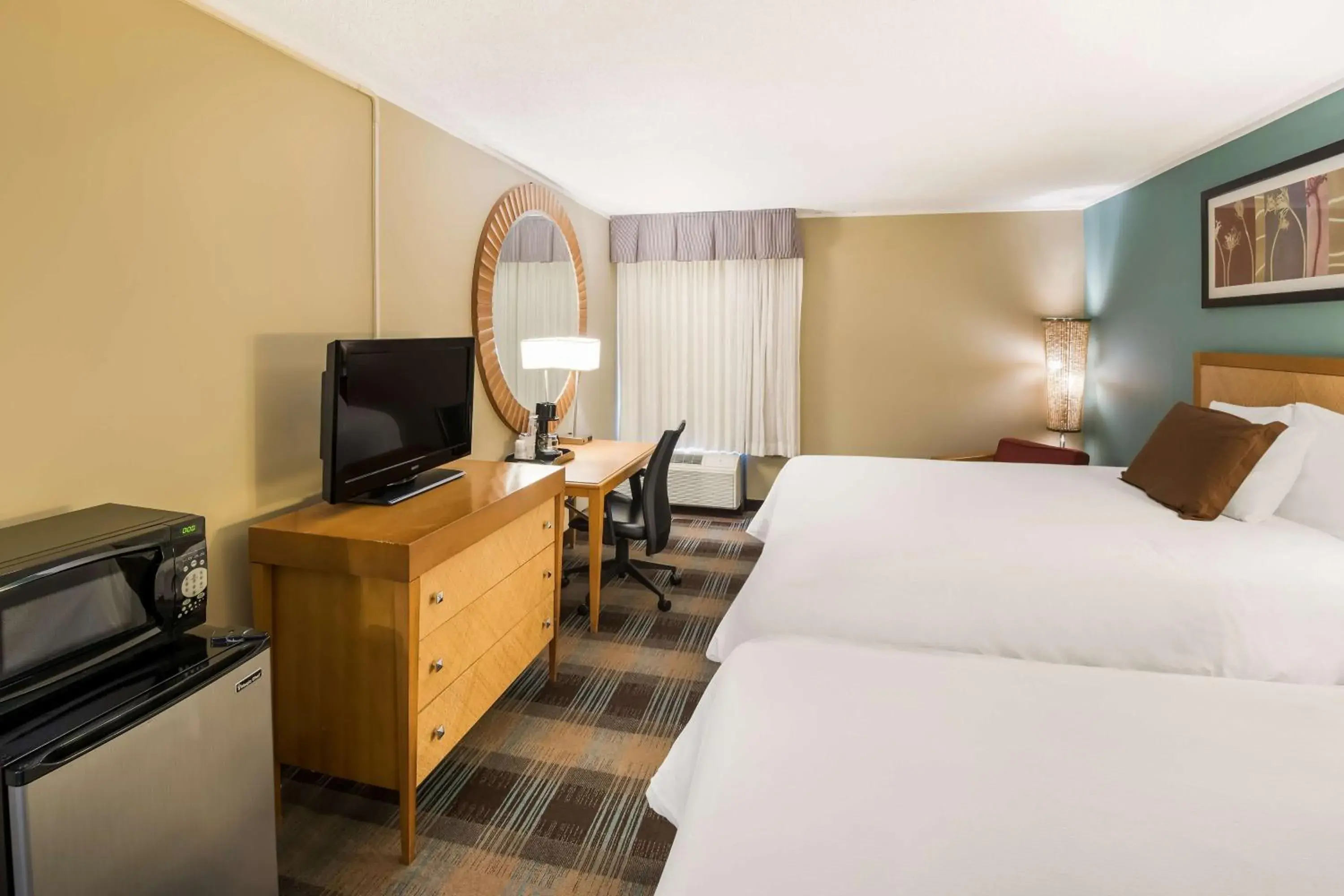 Queen Room with Two Queen Beds - Non-Smoking in SureStay Plus Hotel by Best Western Jasper Queen Room with Two Queen Beds - Non-Smoking in SureStay Plus Hotel by Best Western Jasper