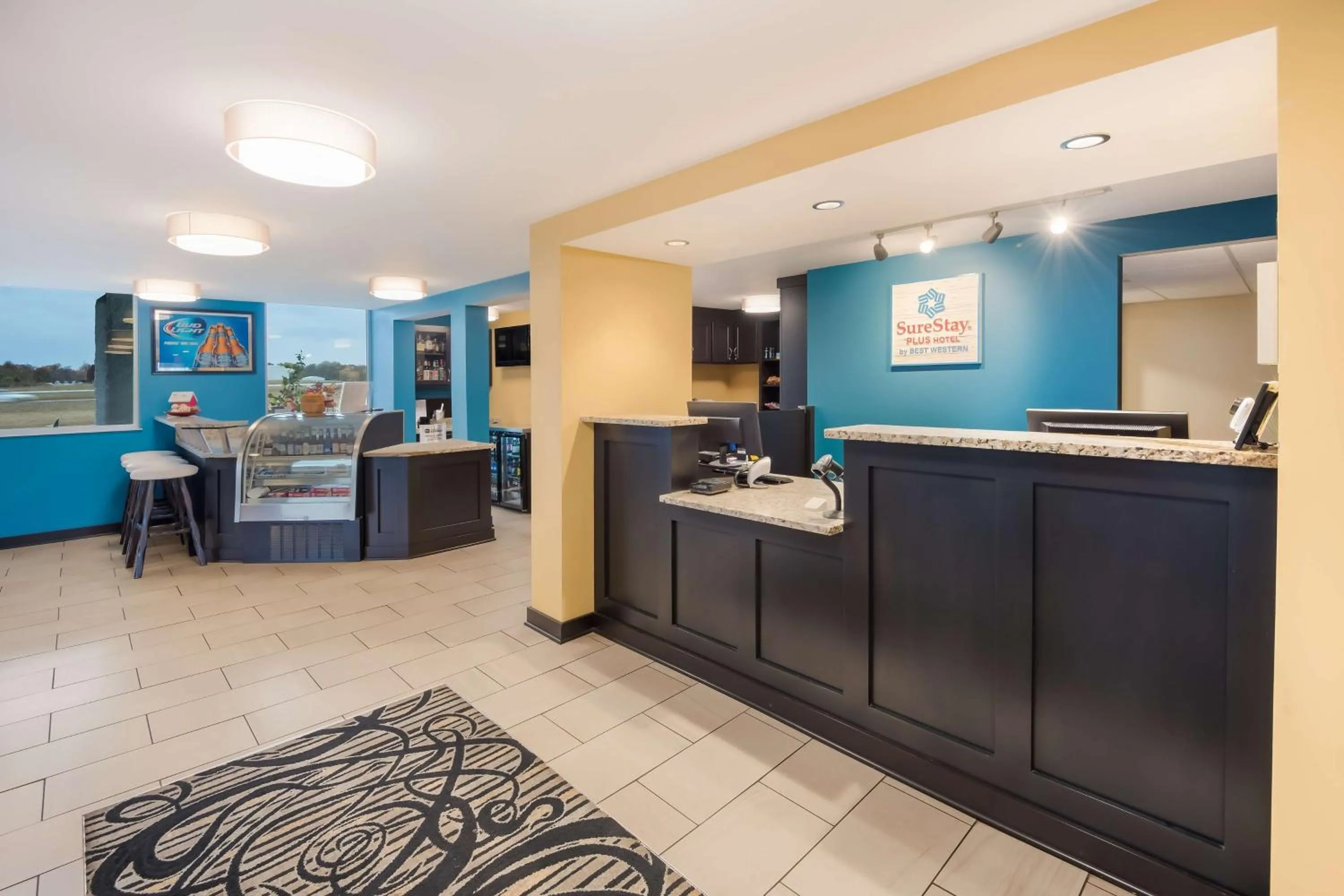 Lobby or reception in SureStay Plus Hotel by Best Western Jasper
