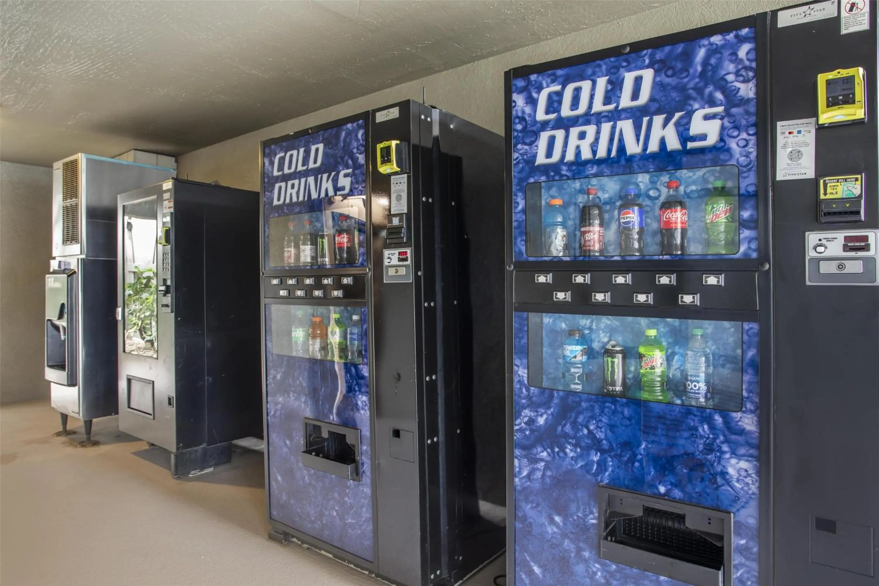 Property building in Best Western Plaza Inn