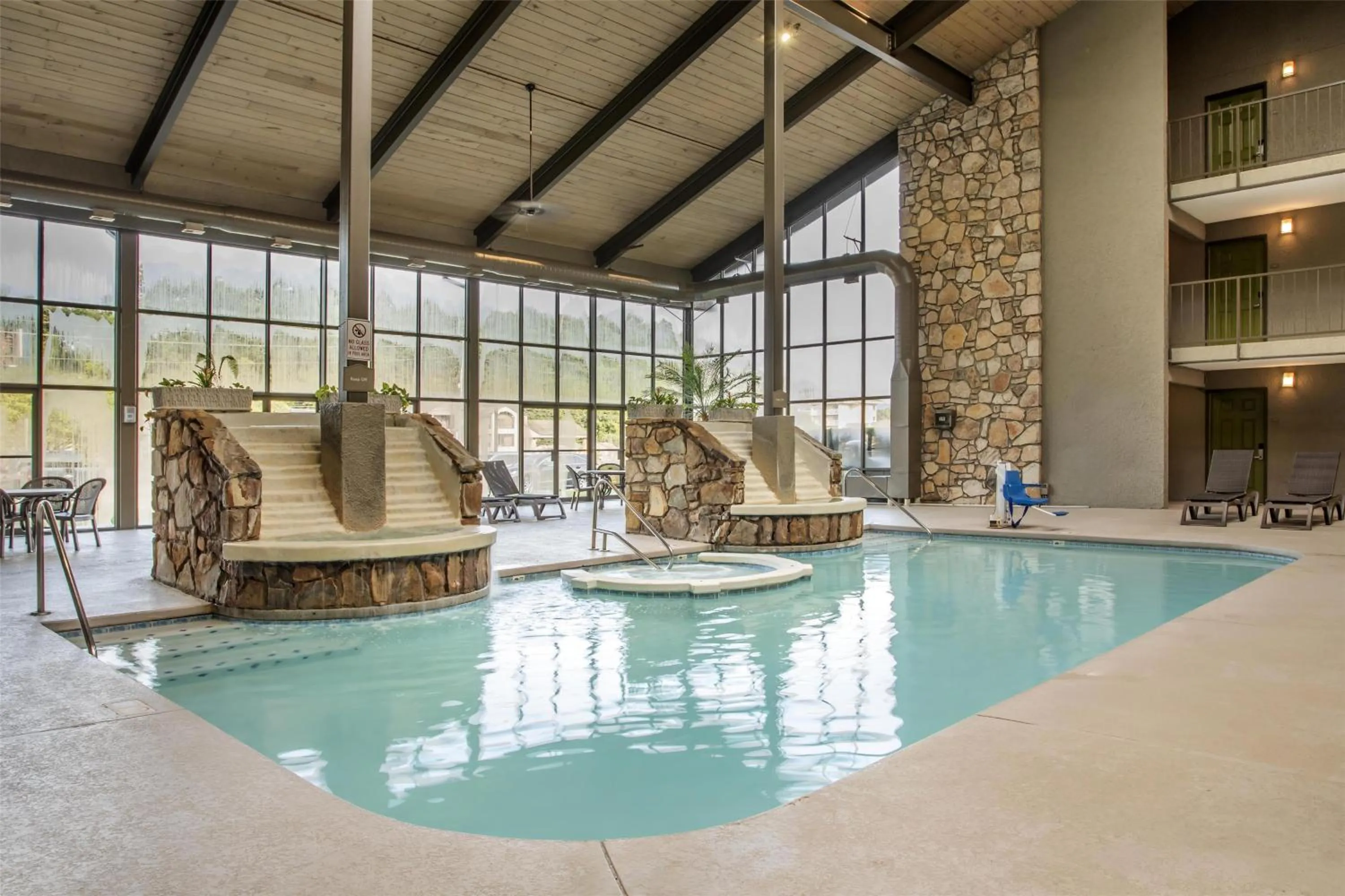 Pool view in Best Western Plaza Inn