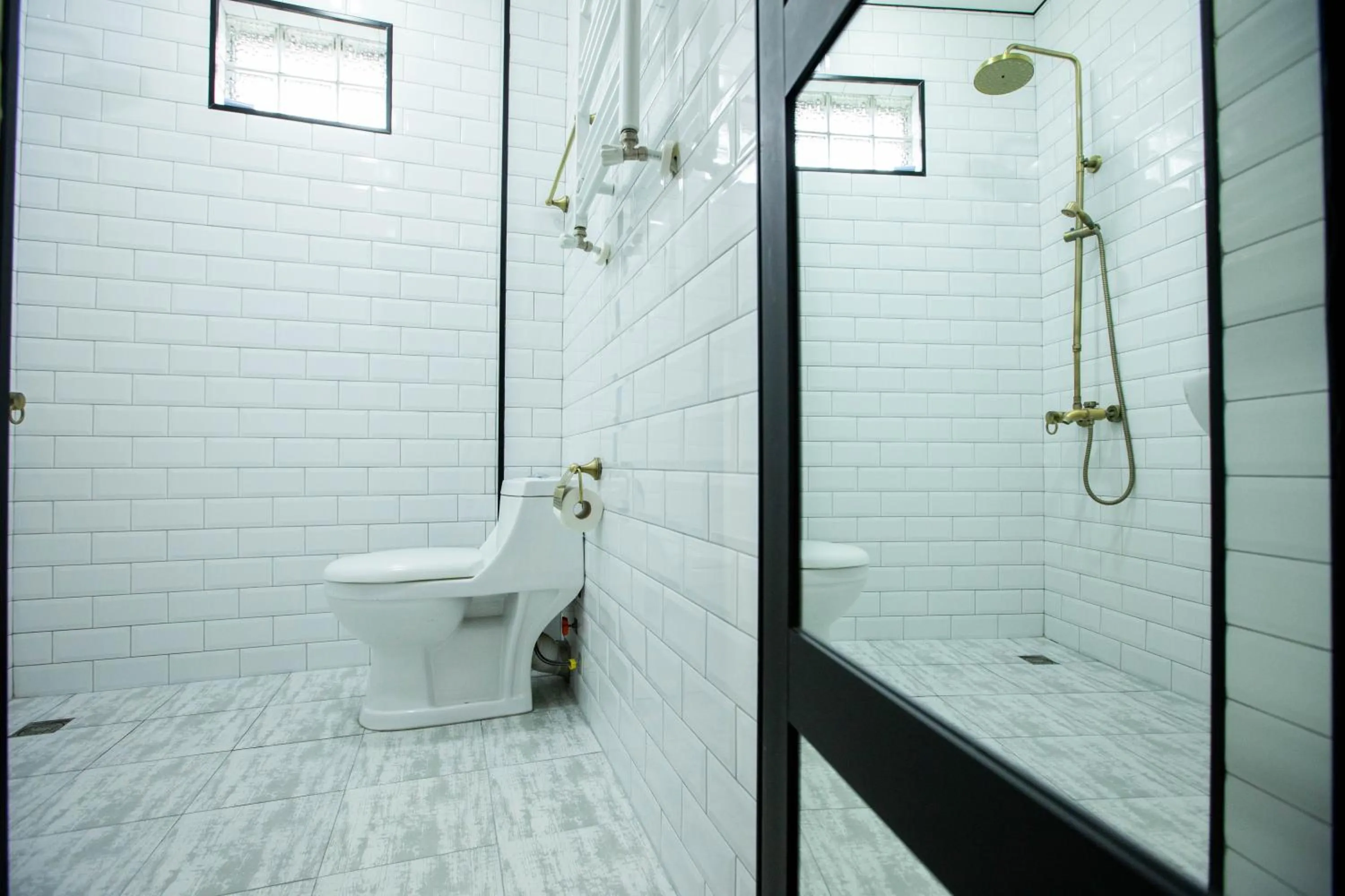 Bathroom in Level Up Hotel & Restaurant