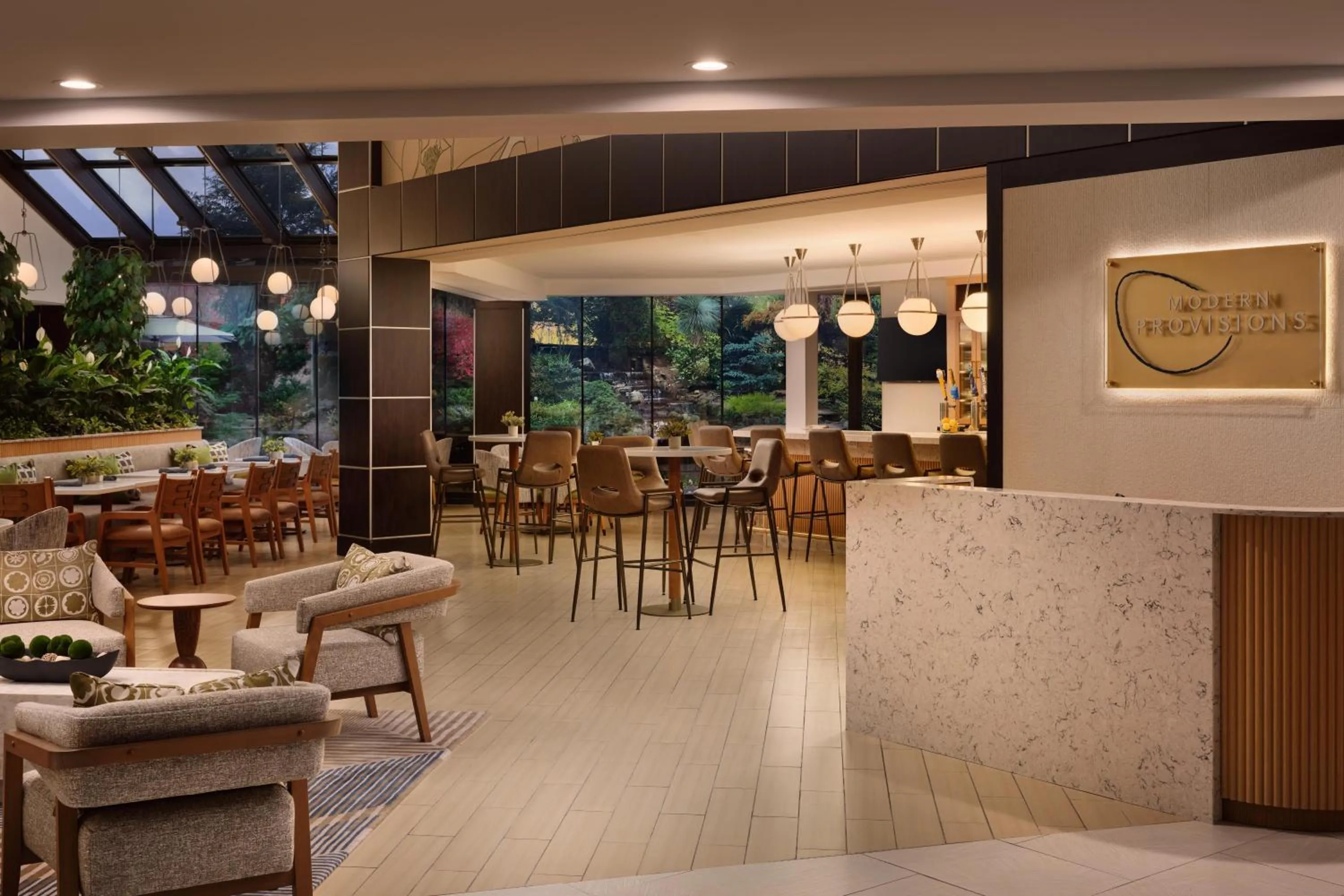 Restaurant/places to eat in Hyatt Regency Suites Atlanta Northwest