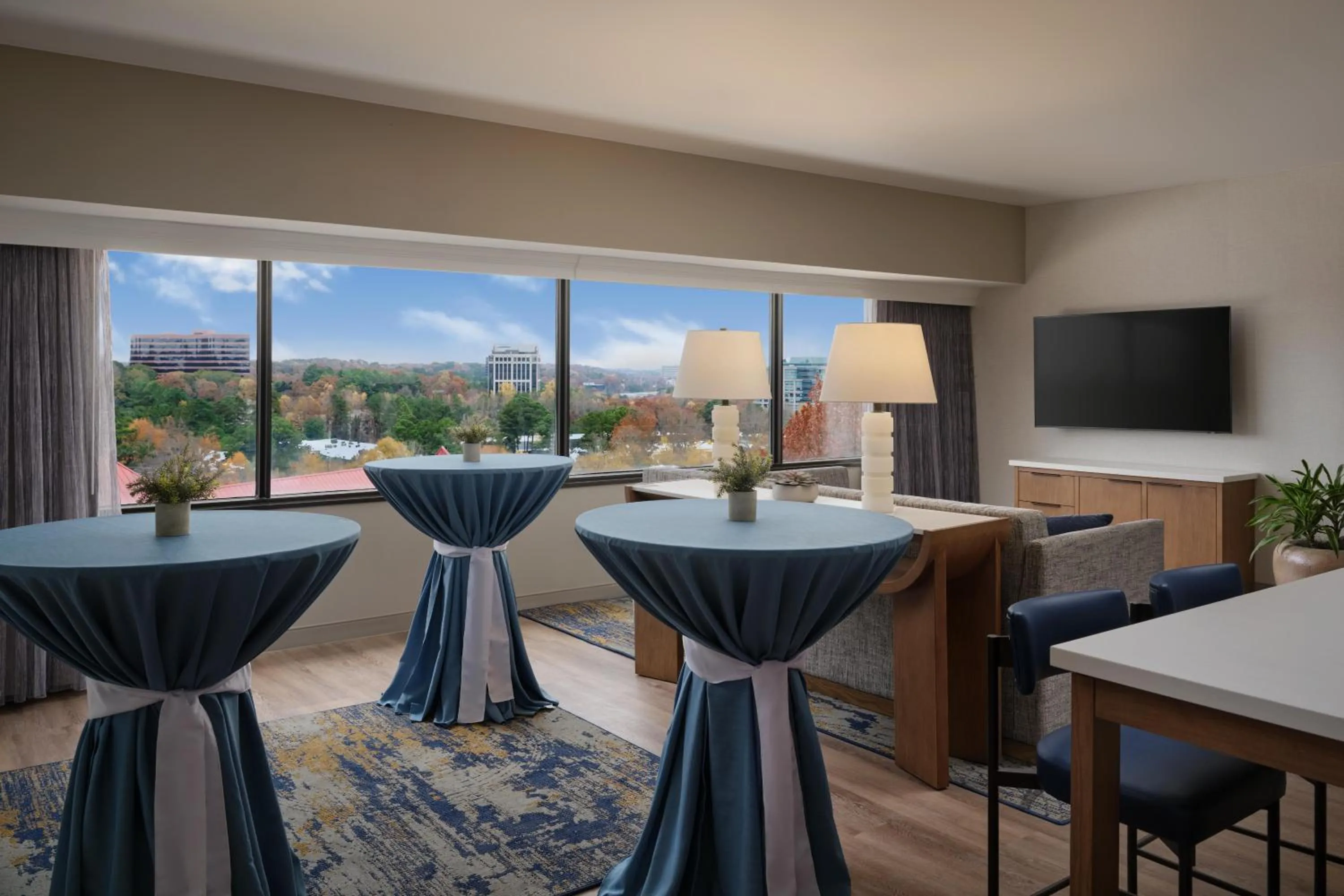 Meeting/conference room in Hyatt Regency Suites Atlanta Northwest