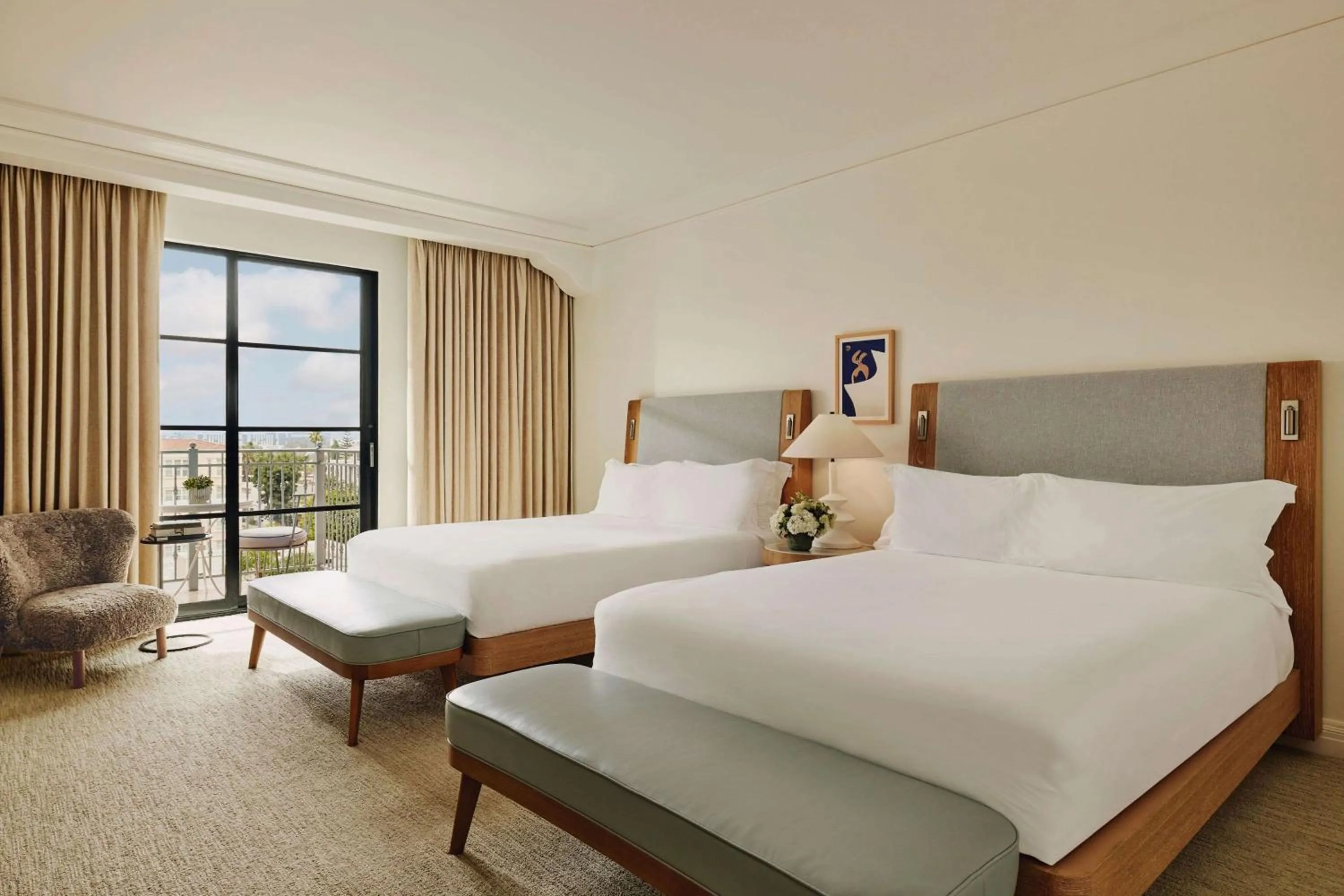 Bedroom, Bed in The Maybourne Beverly Hills, Maybourne