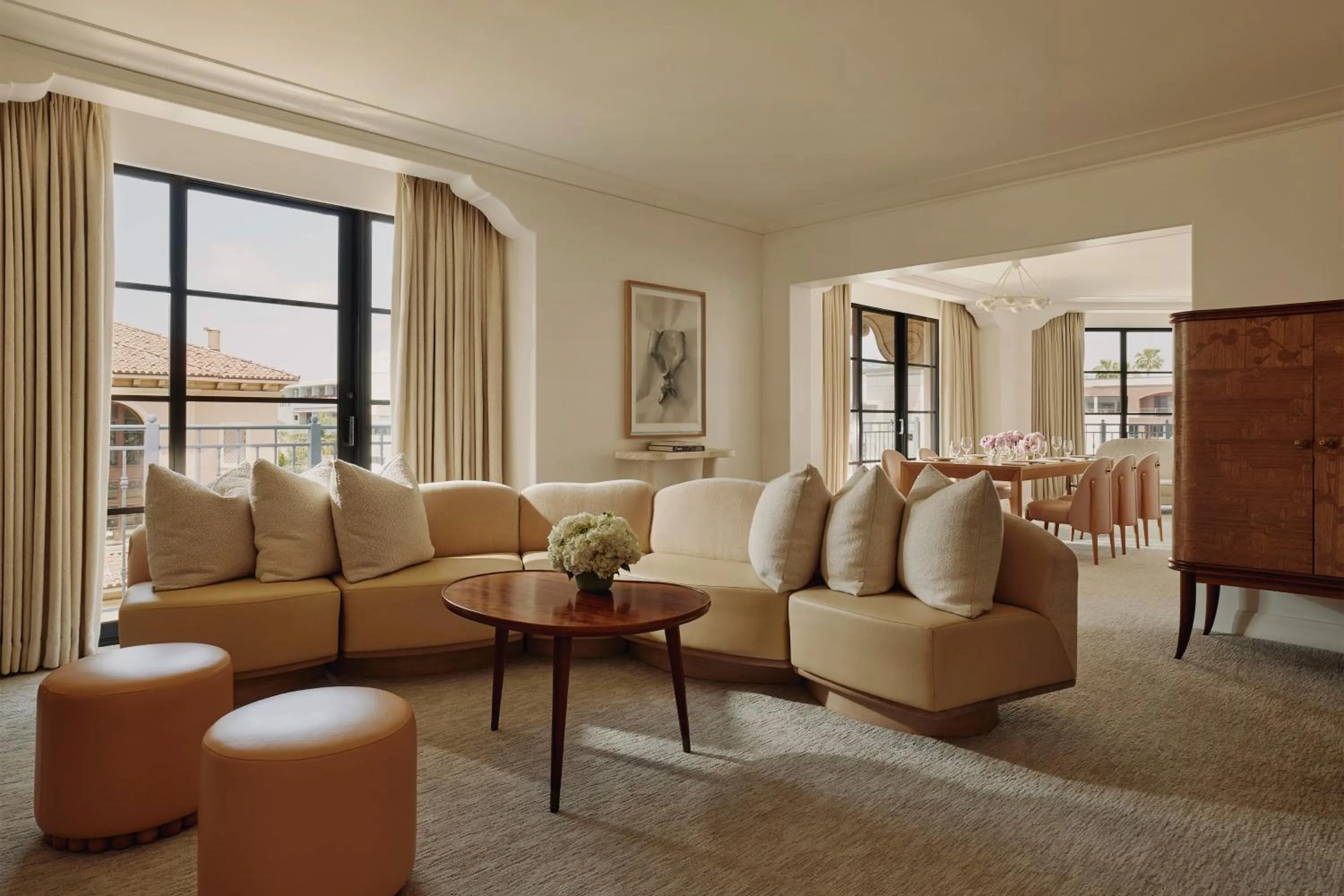 Living room in The Maybourne Beverly Hills, Maybourne