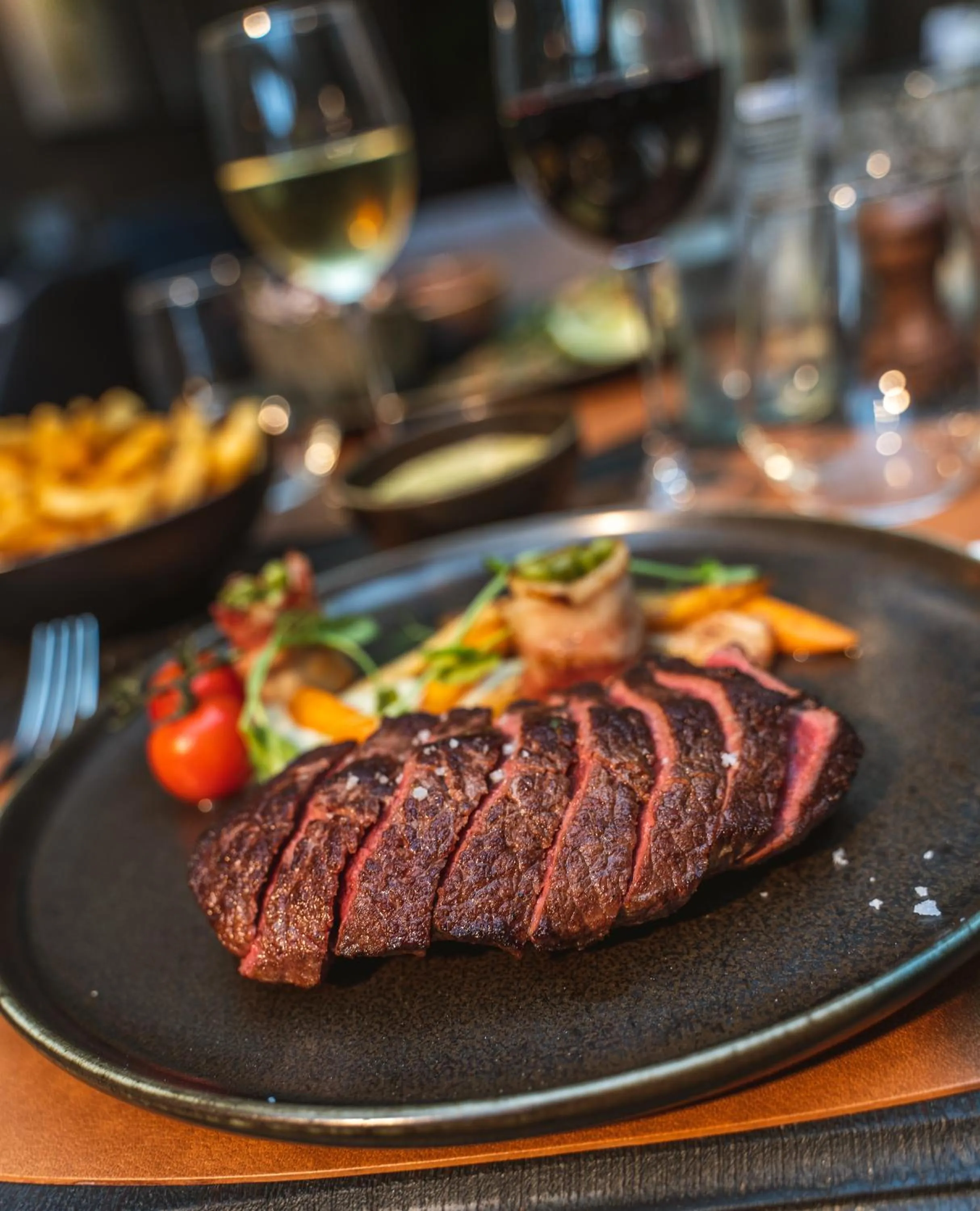 Restaurant/places to eat in Maison de la Paix