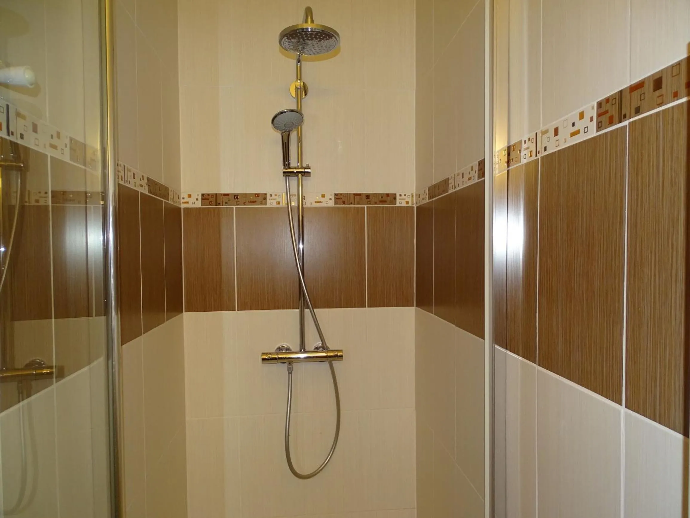 Shower in A la Vill'Adour