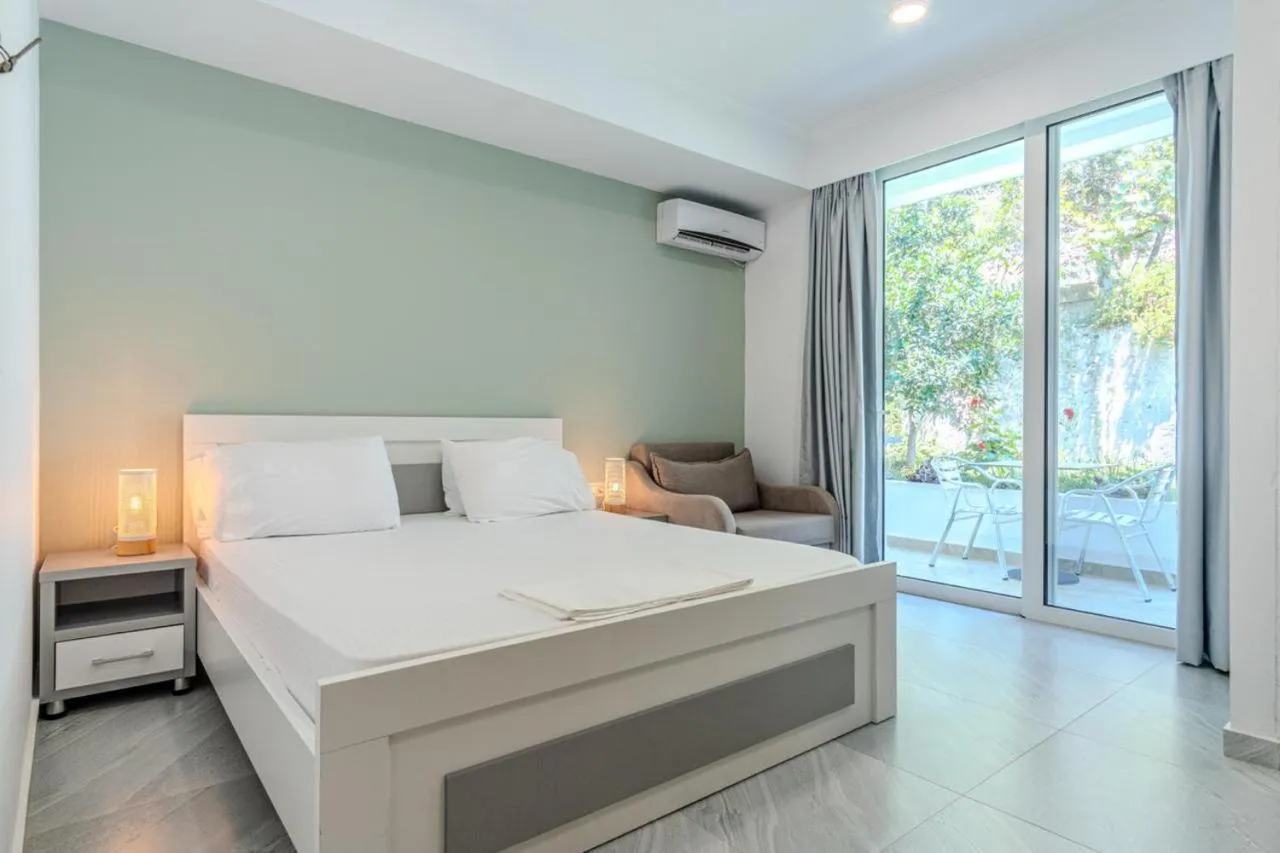 Bedroom, Bed in Aphrodite's Garden