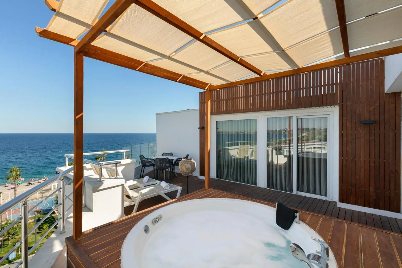 Natural landscape in Reo Hotel