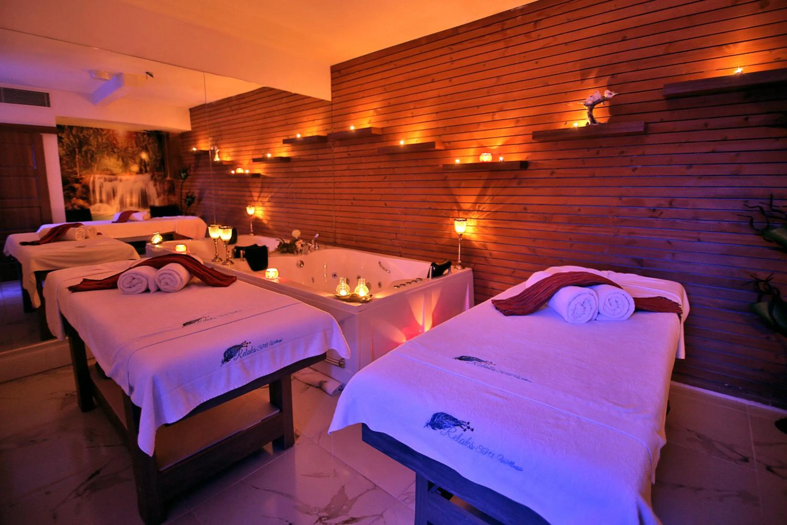 Spa and wellness centre/facilities in Reo Hotel
