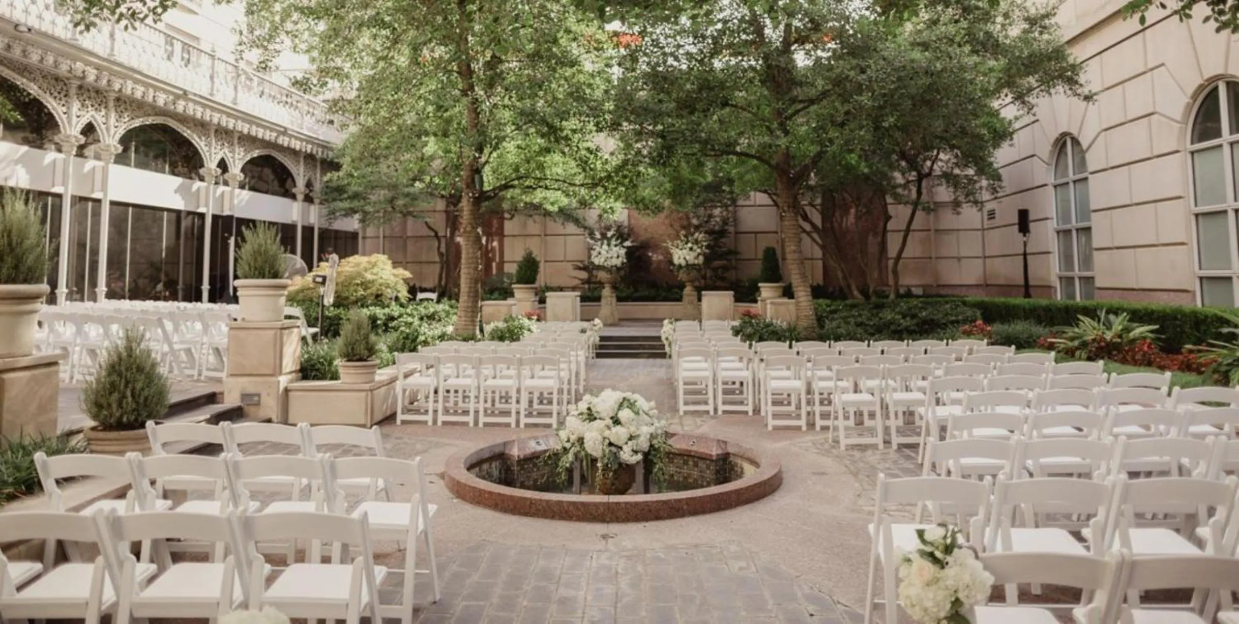 wedding in Hotel Crescent Court