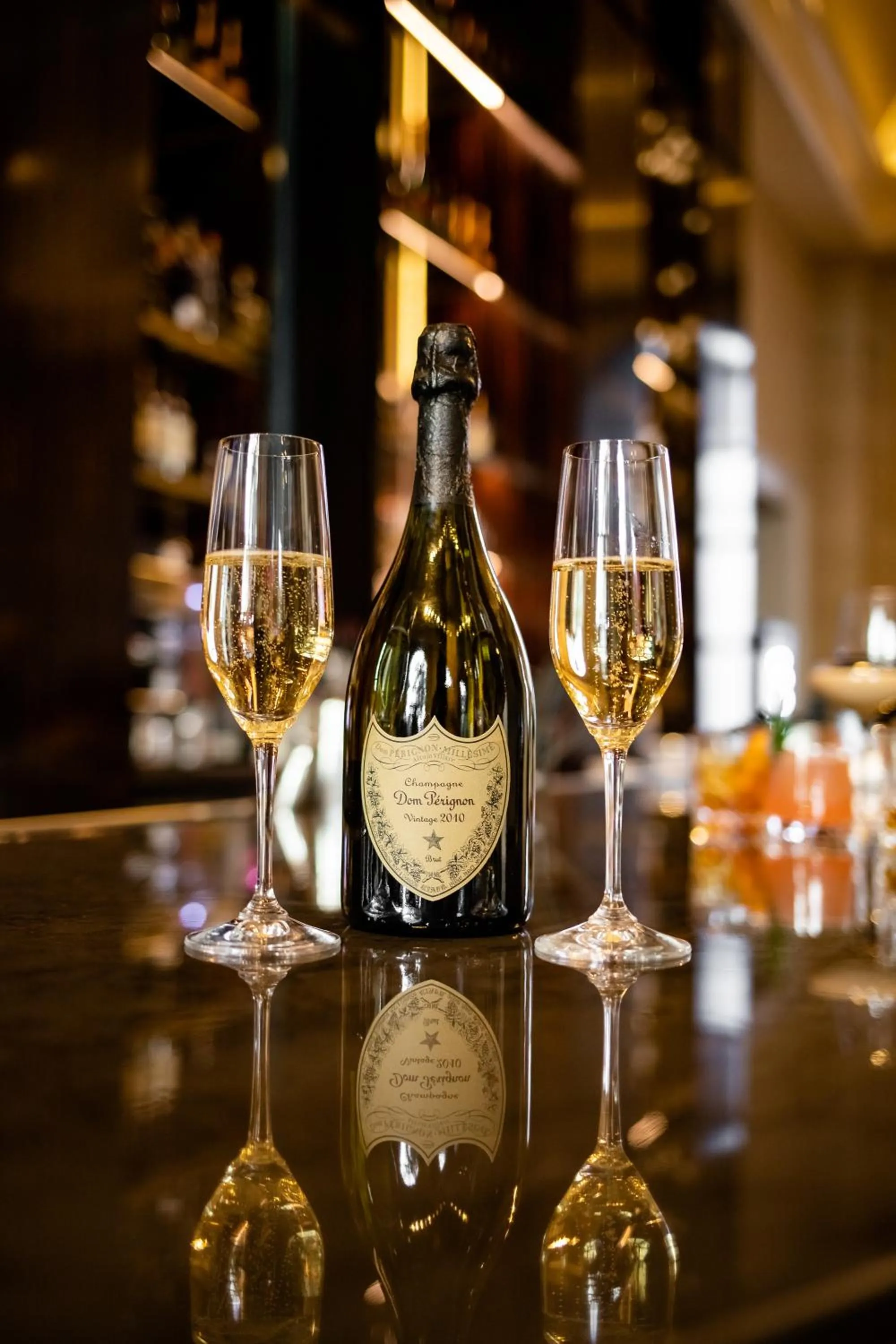 Restaurant/places to eat in Hotel Crescent Court